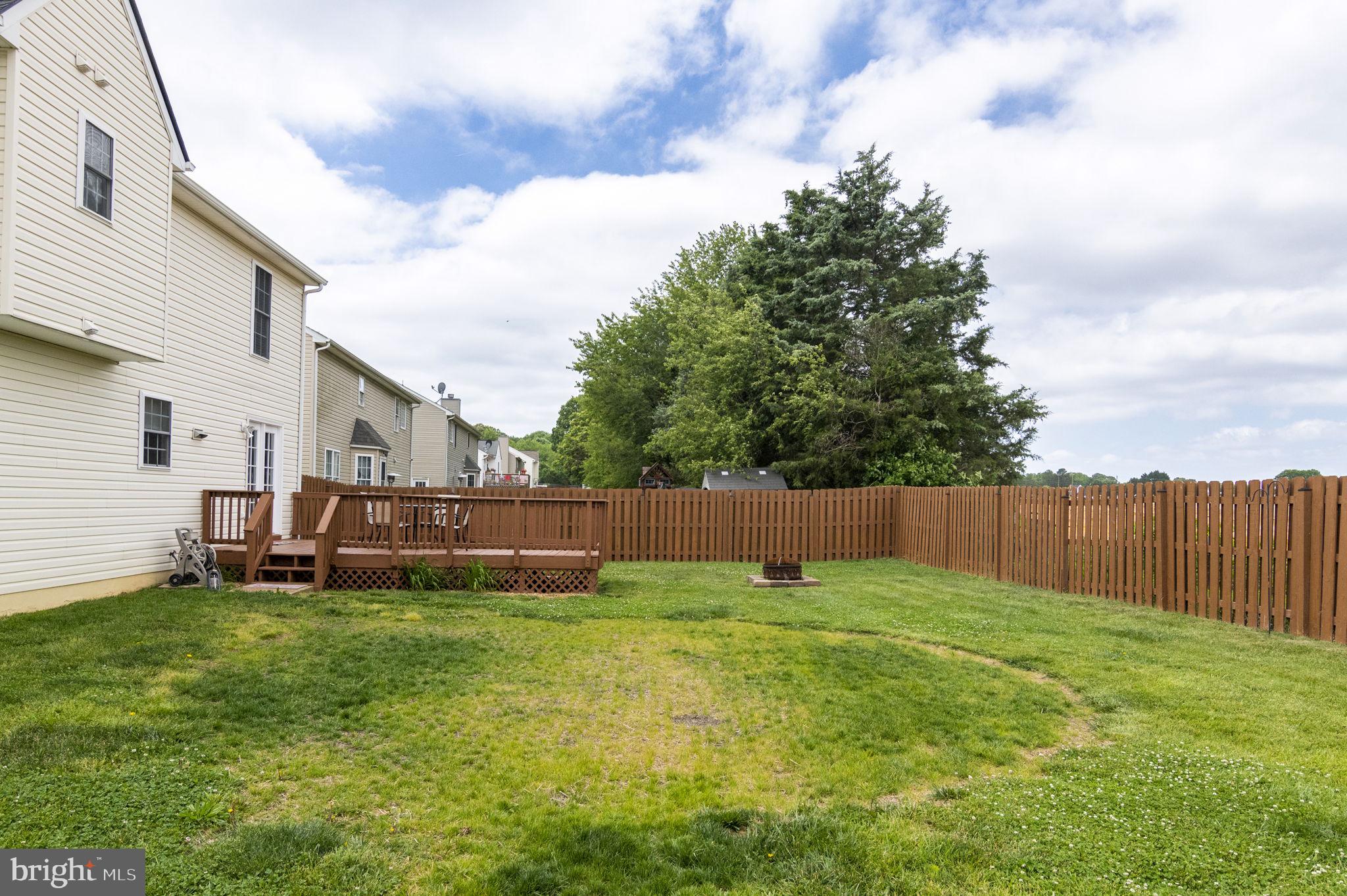 HUNTINGTON MEADOWS - Residential