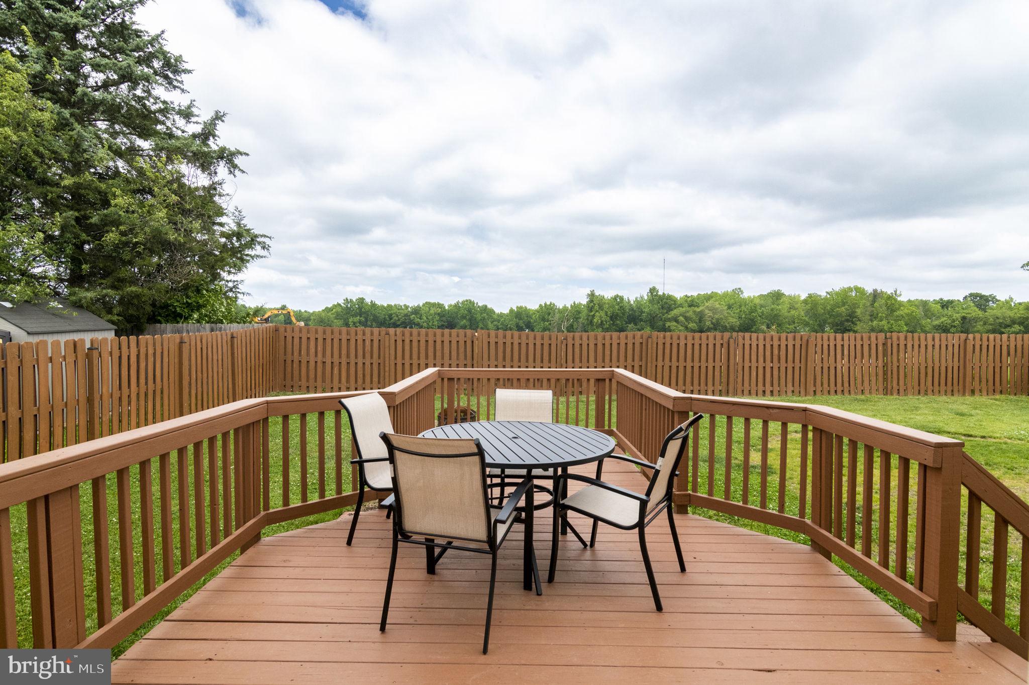 HUNTINGTON MEADOWS - Residential