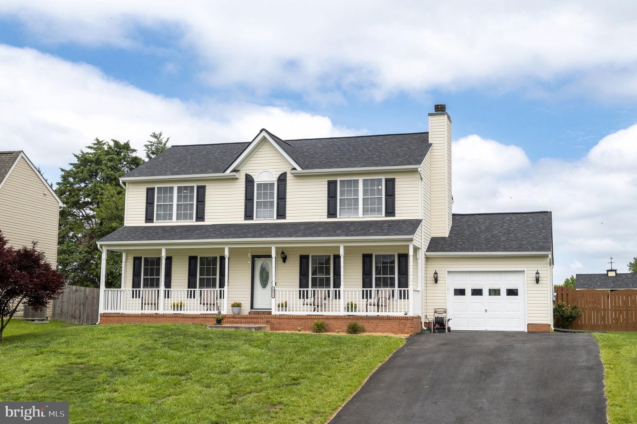 HUNTINGTON MEADOWS - Residential