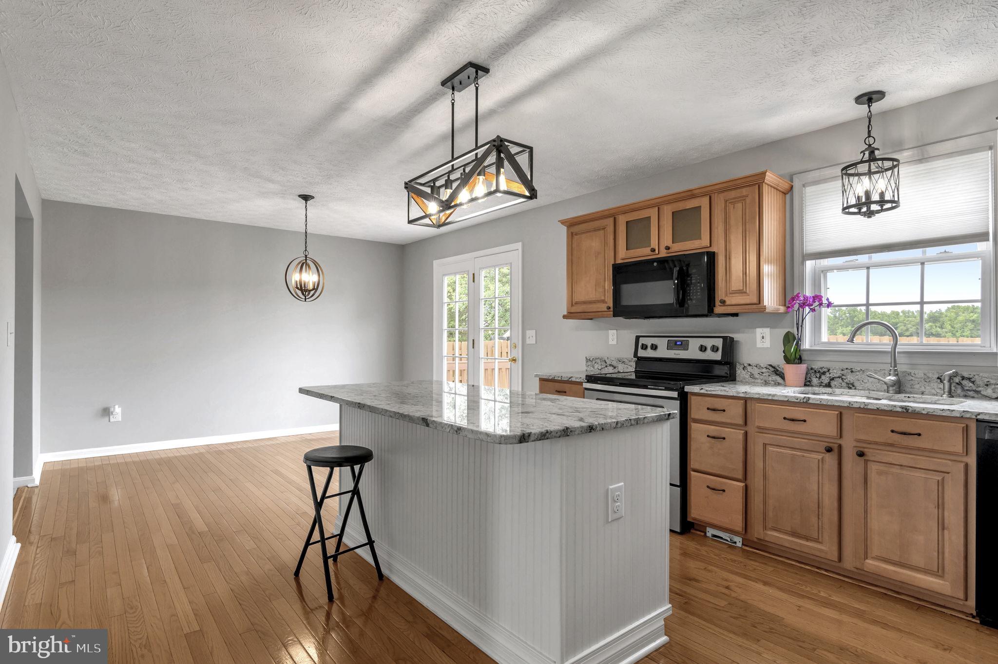 HUNTINGTON MEADOWS - Residential