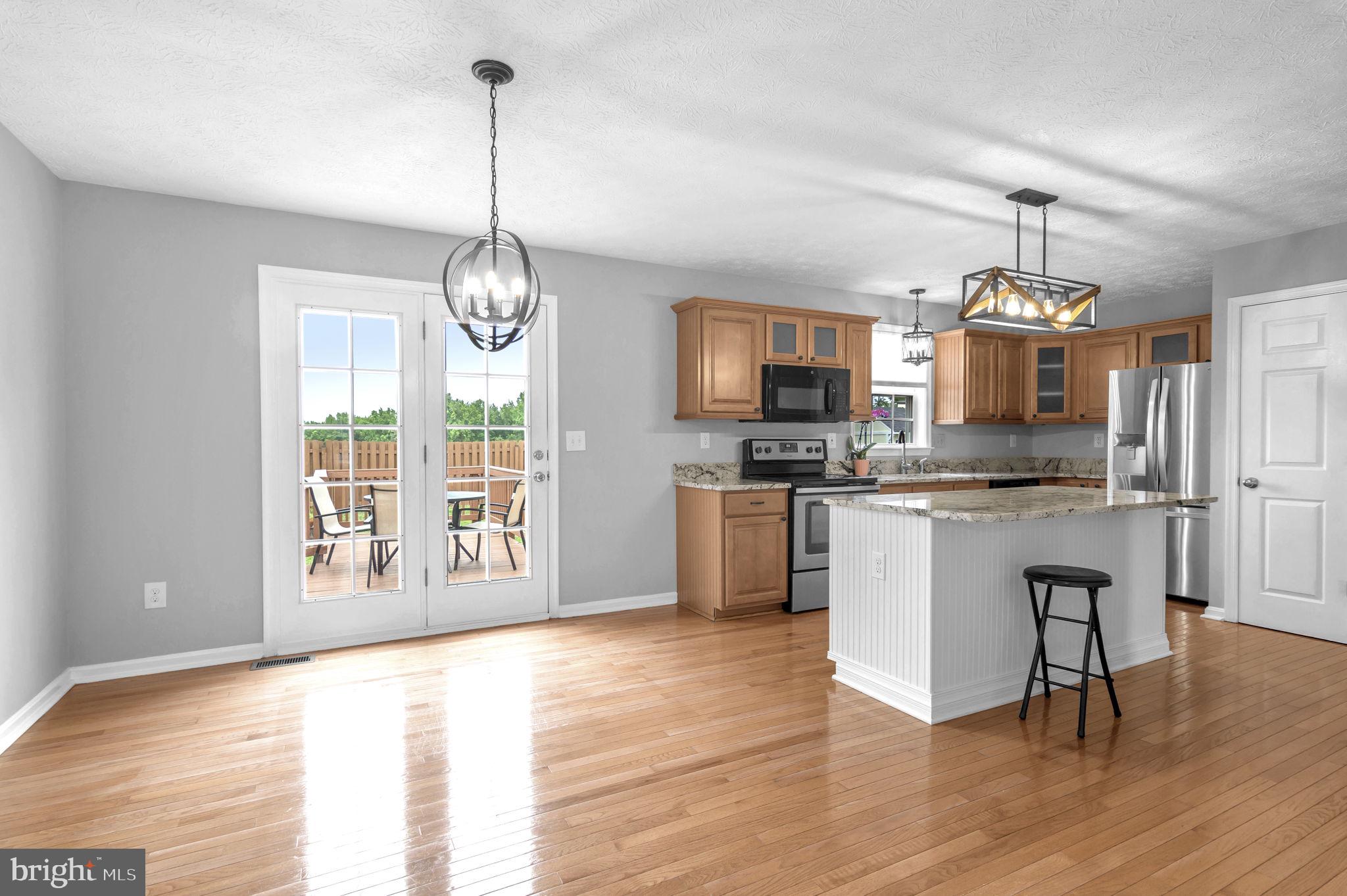 HUNTINGTON MEADOWS - Residential