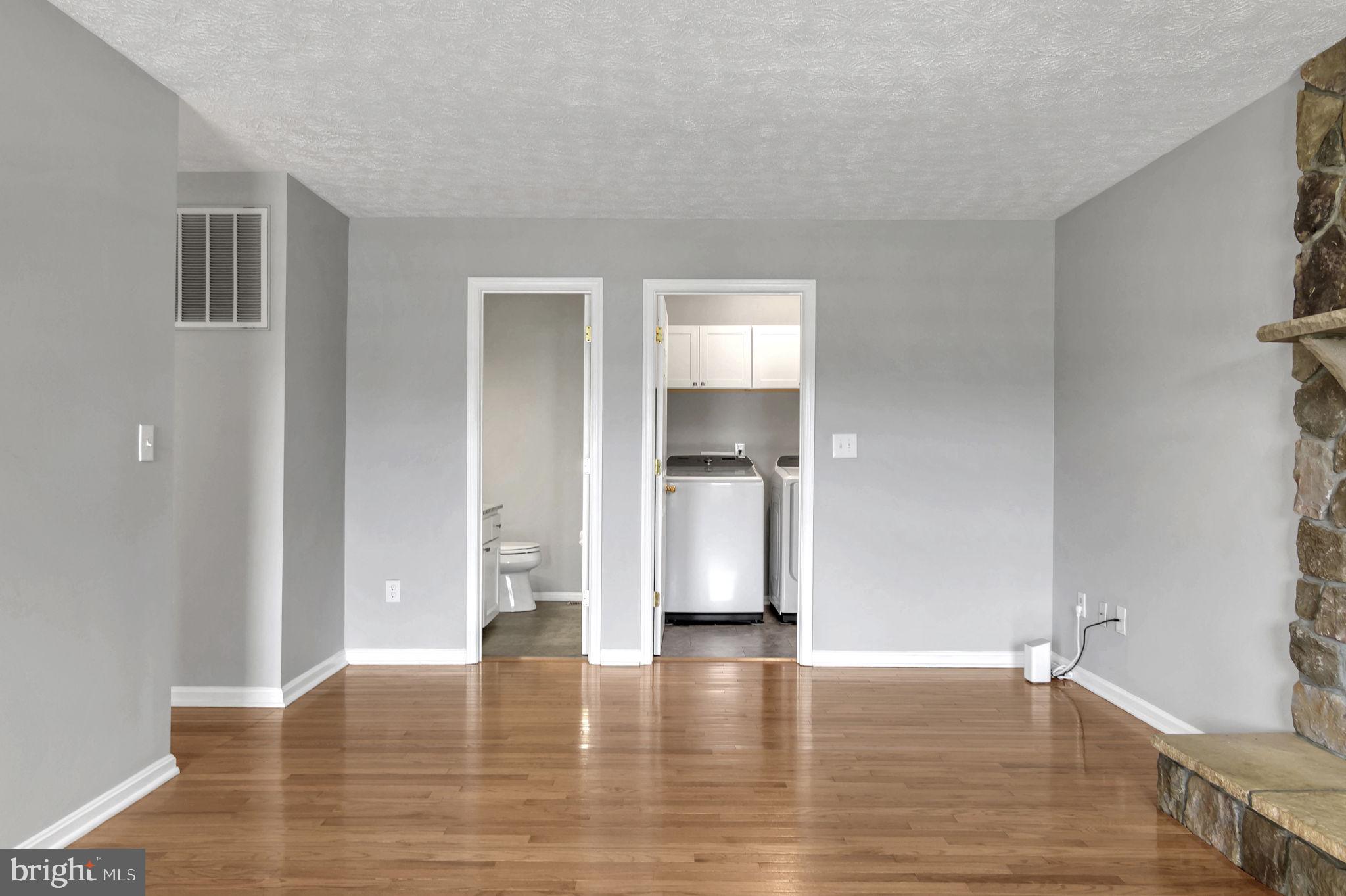 HUNTINGTON MEADOWS - Residential