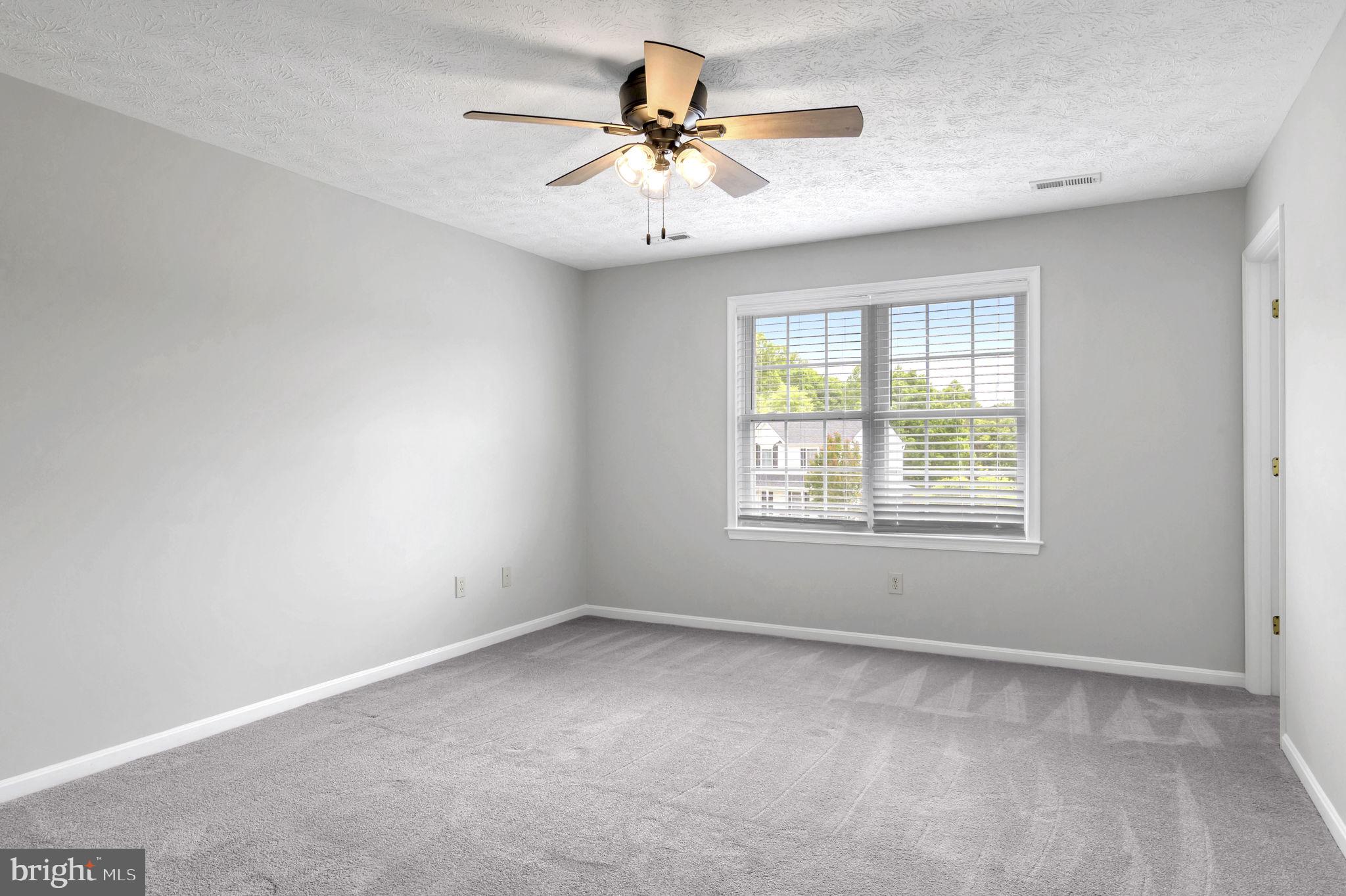 HUNTINGTON MEADOWS - Residential