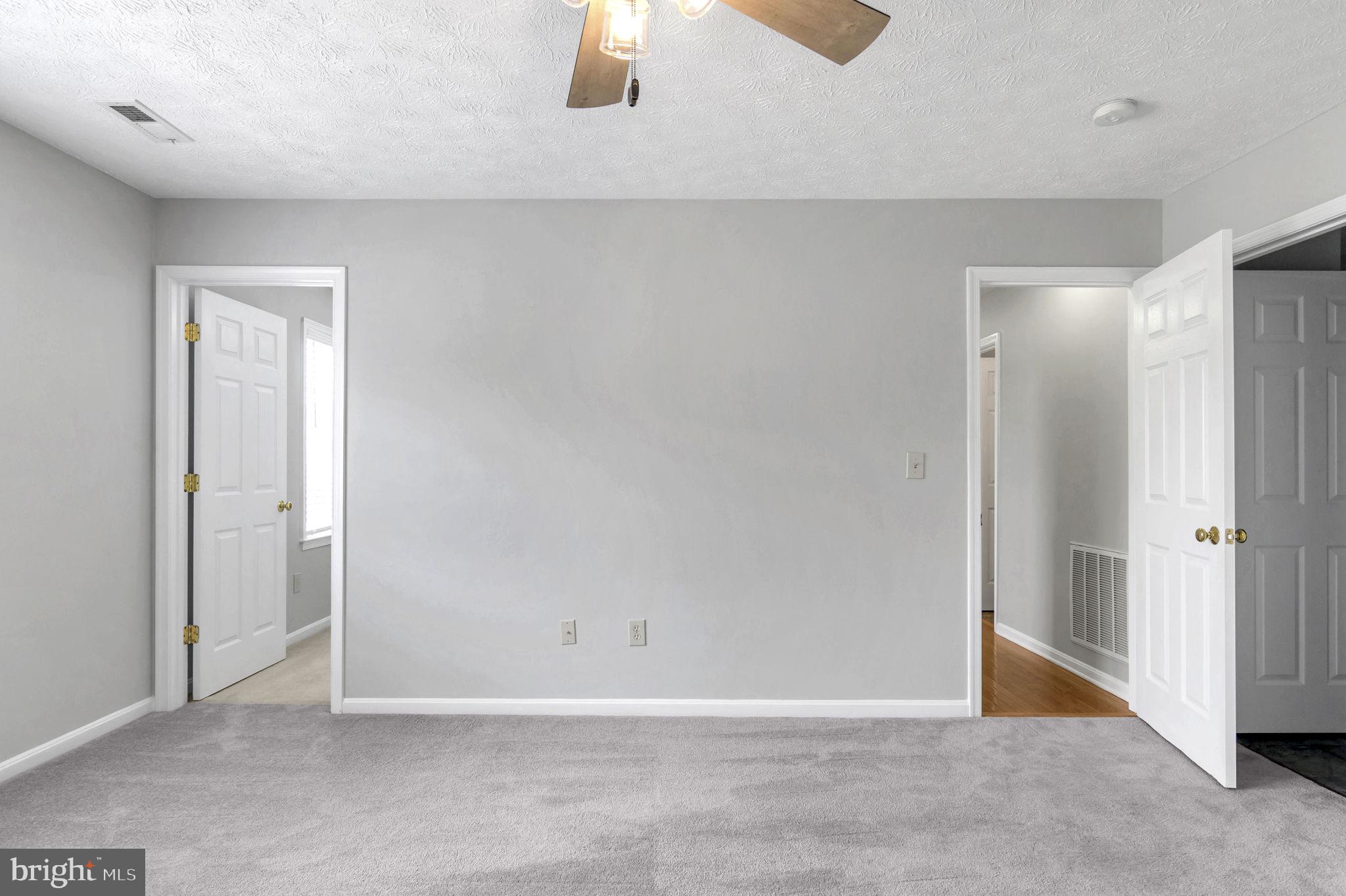 HUNTINGTON MEADOWS - Residential