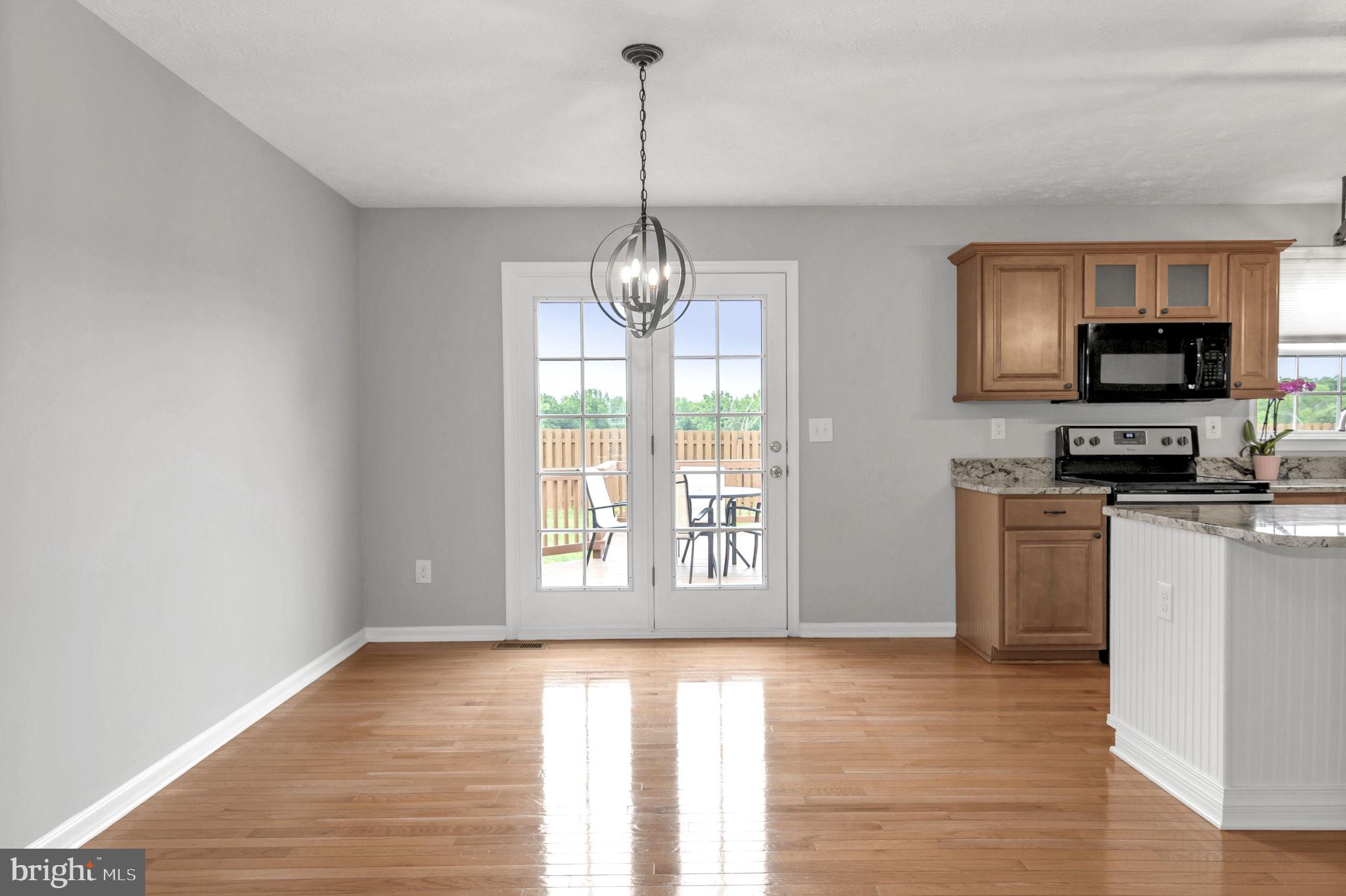 HUNTINGTON MEADOWS - Residential