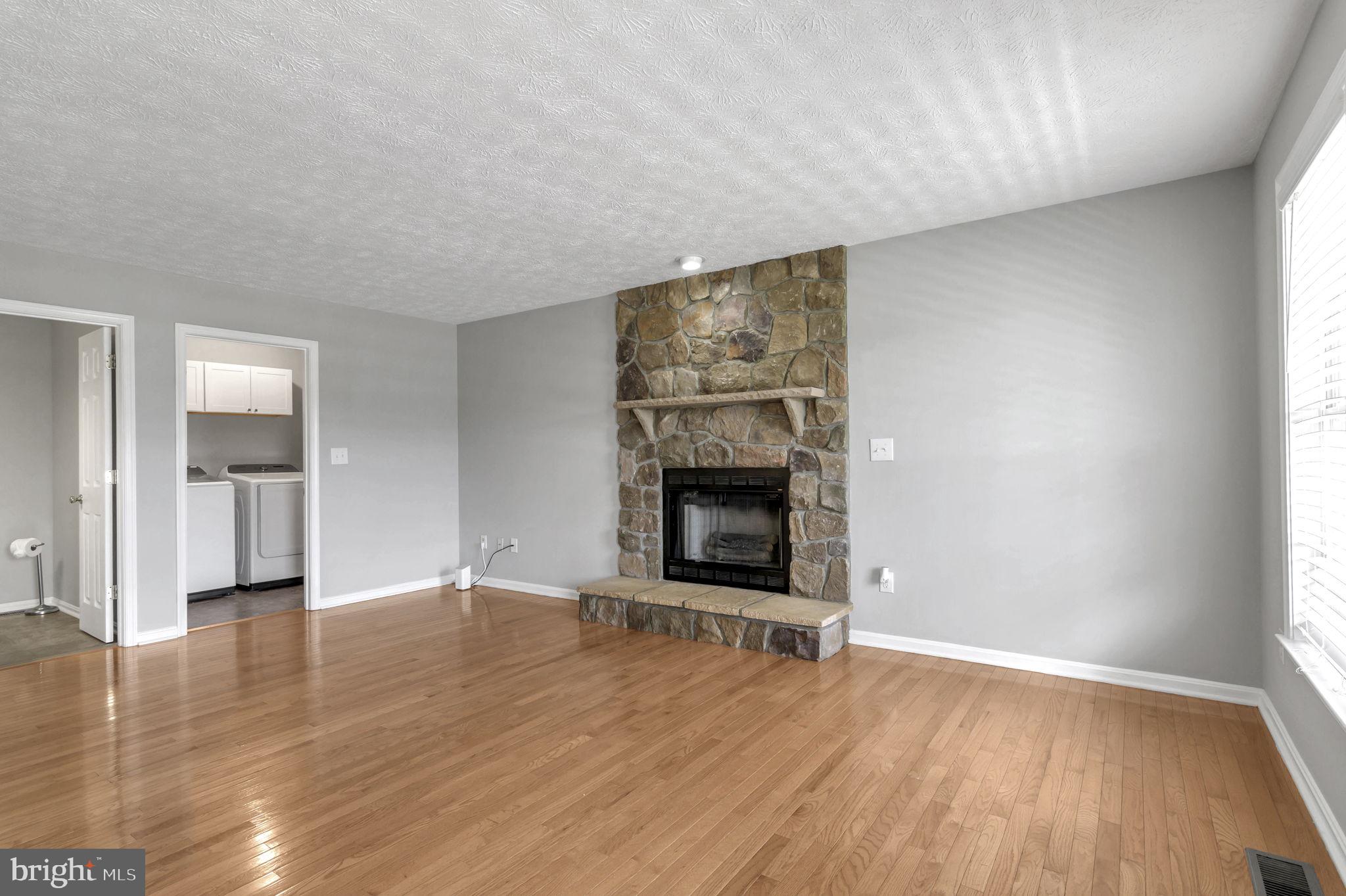 HUNTINGTON MEADOWS - Residential