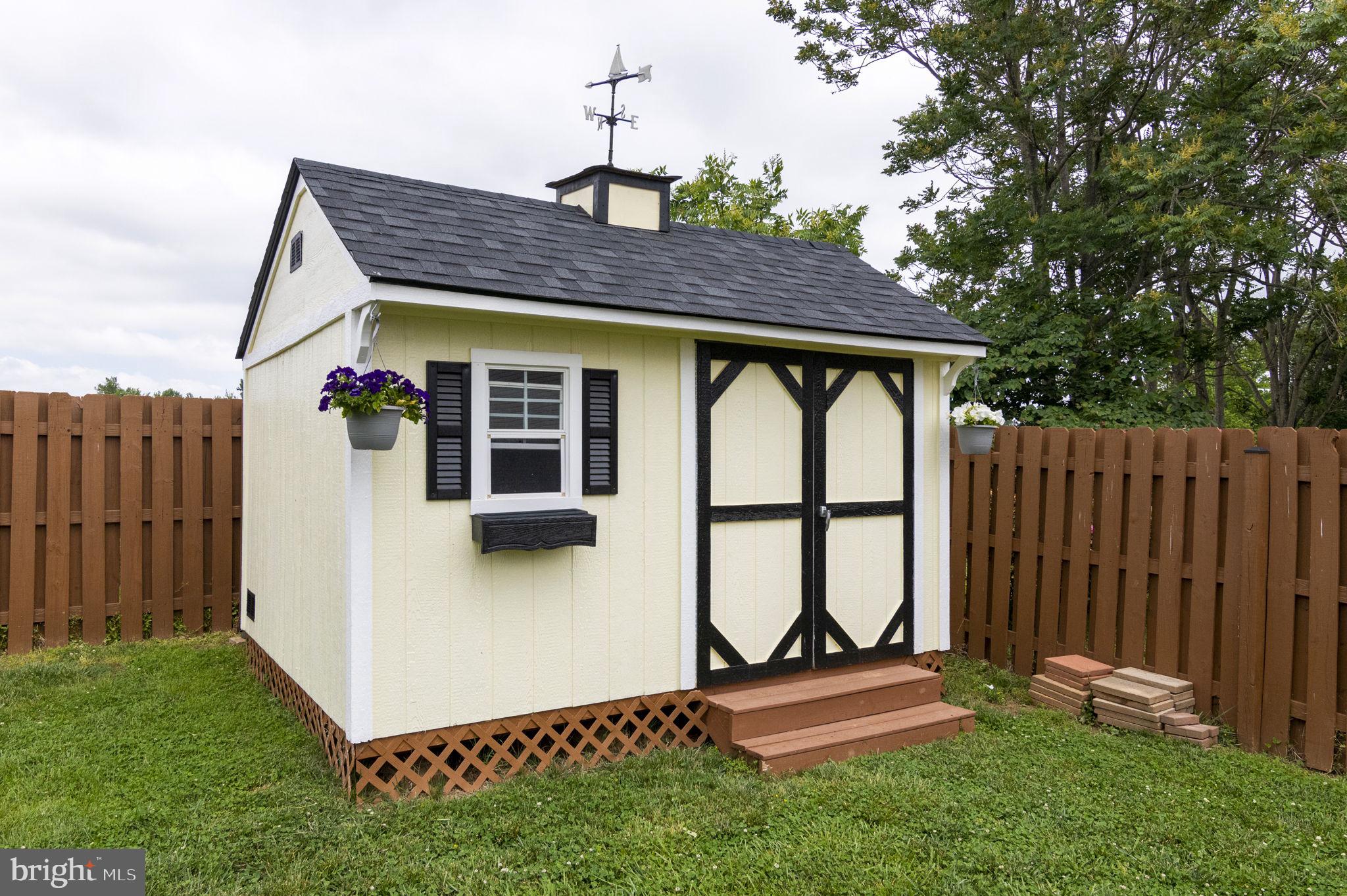 HUNTINGTON MEADOWS - Residential