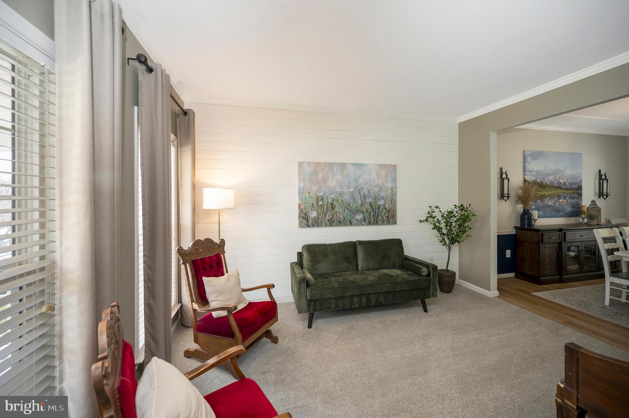 HAMPTON OAKS - Residential