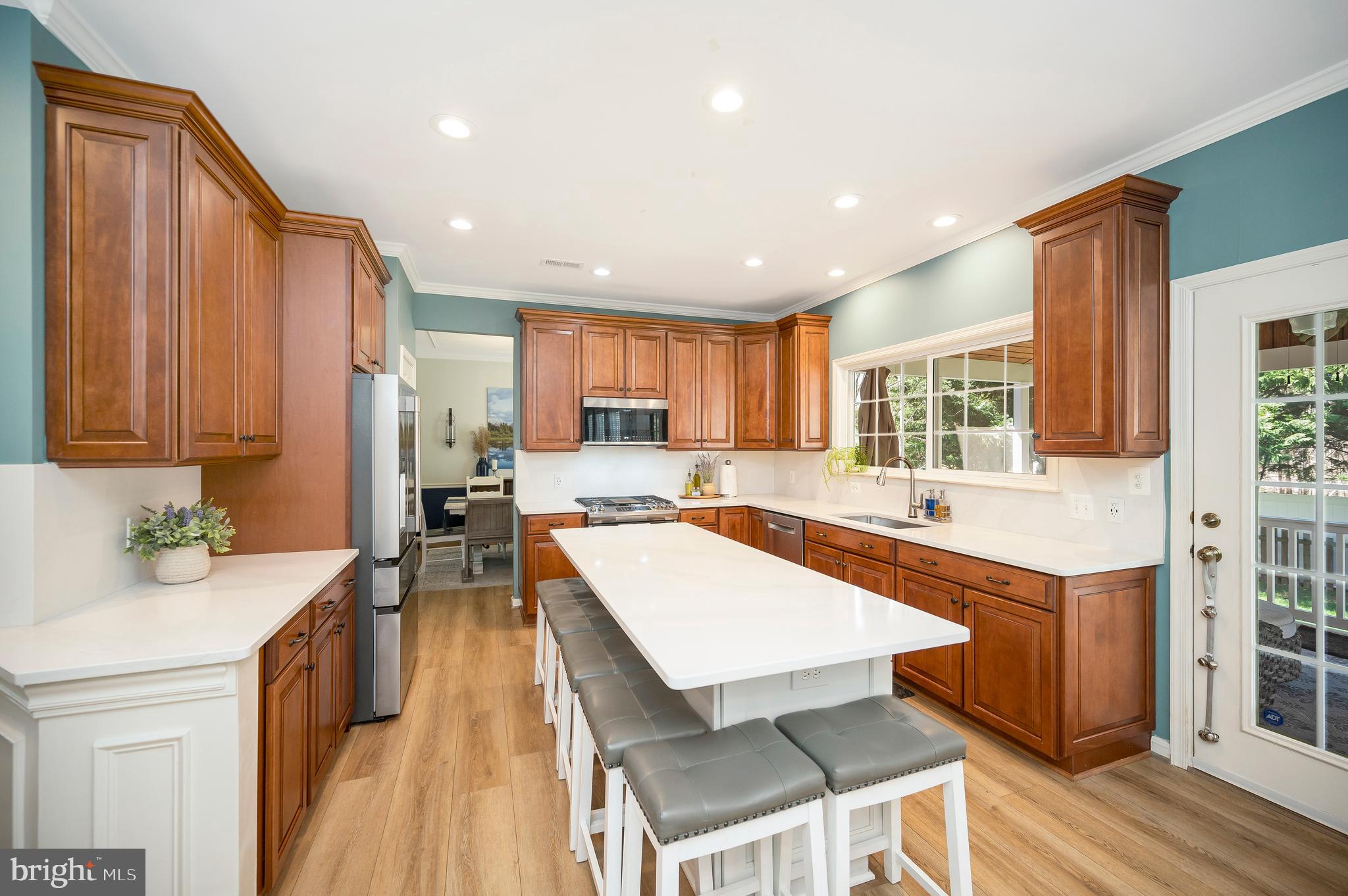 HAMPTON OAKS - Residential