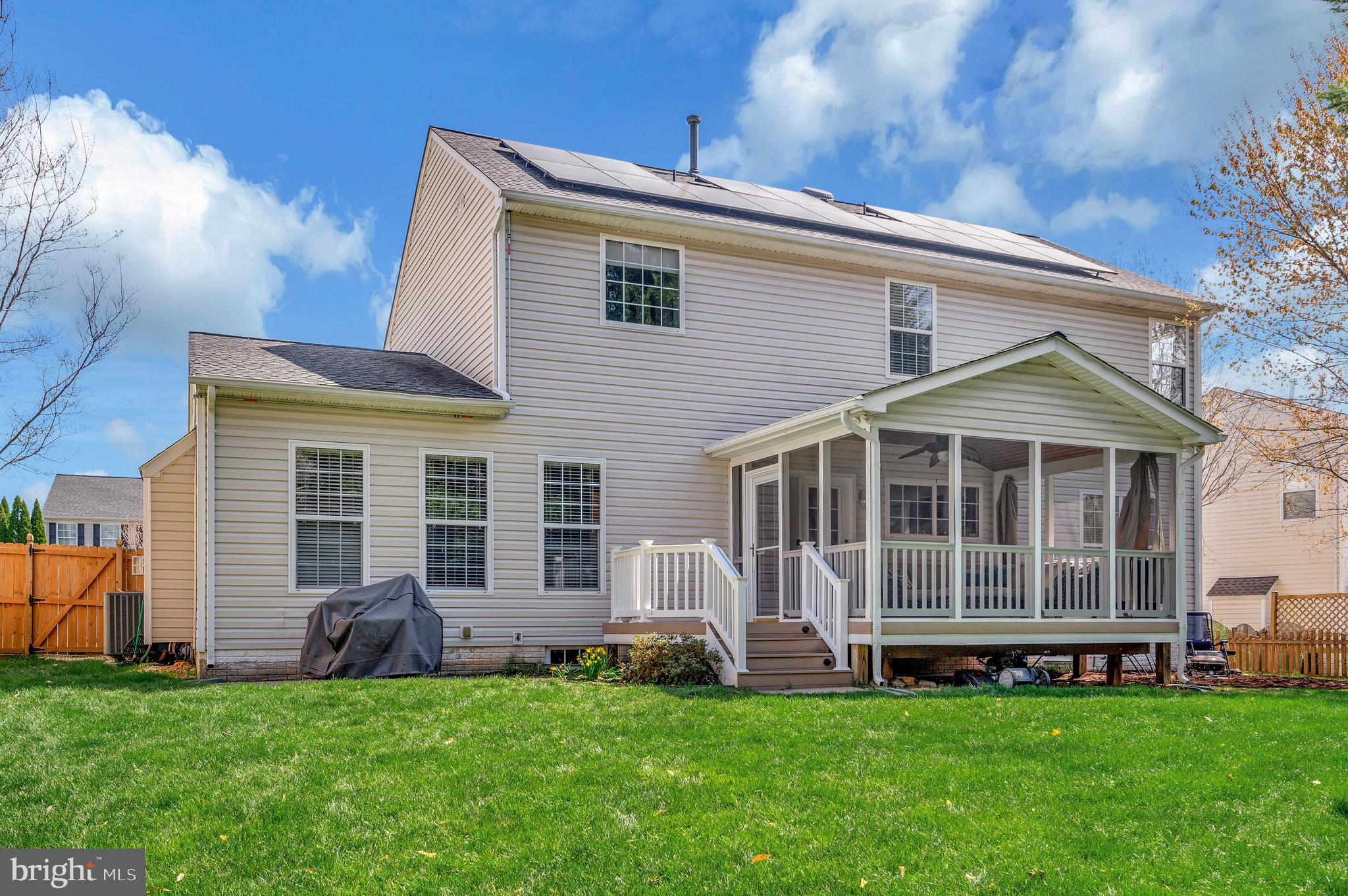 HAMPTON OAKS - Residential