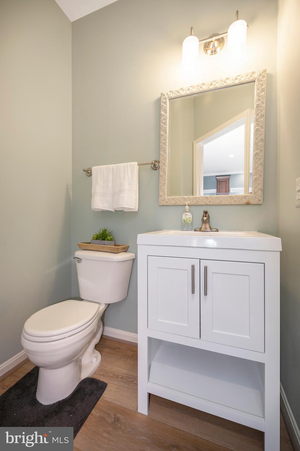 HAMPTON OAKS - Residential