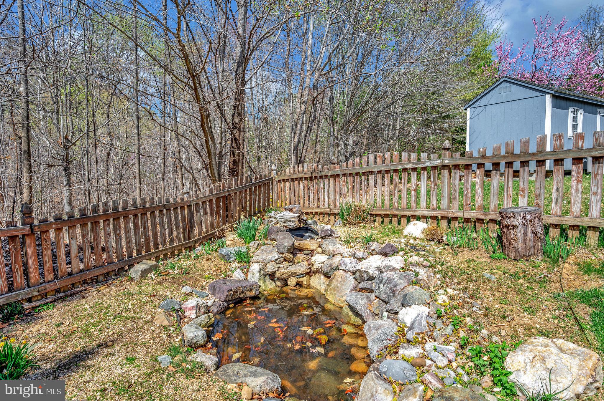 HAMPTON OAKS - Residential