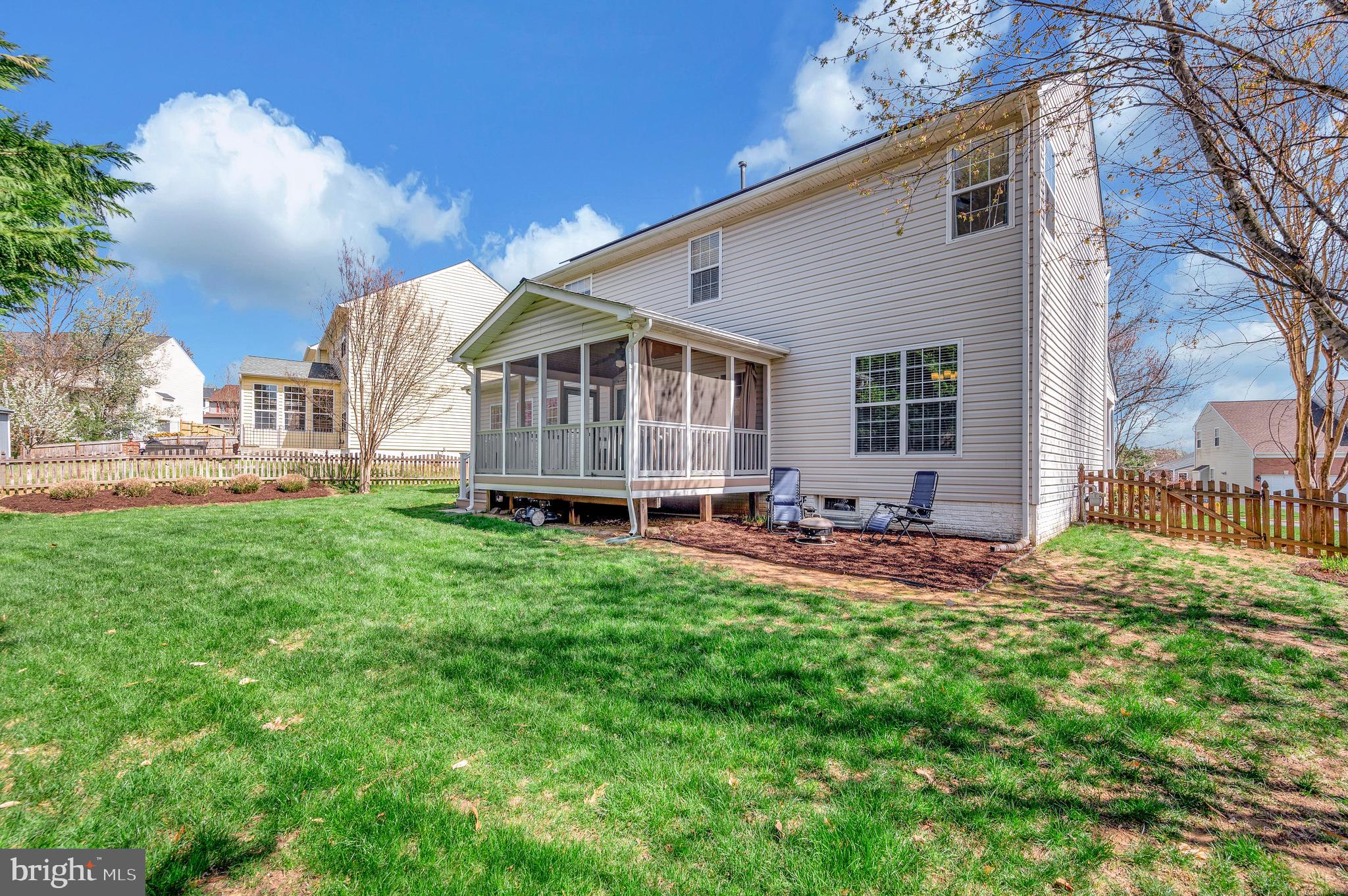 HAMPTON OAKS - Residential