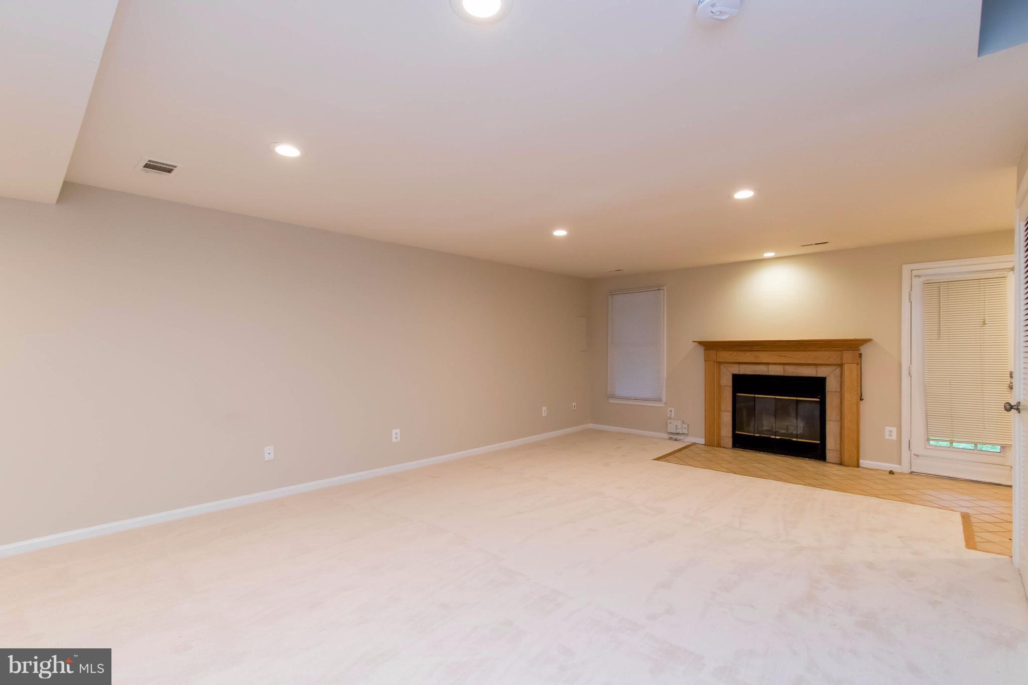 KINGSTOWNE - Residential