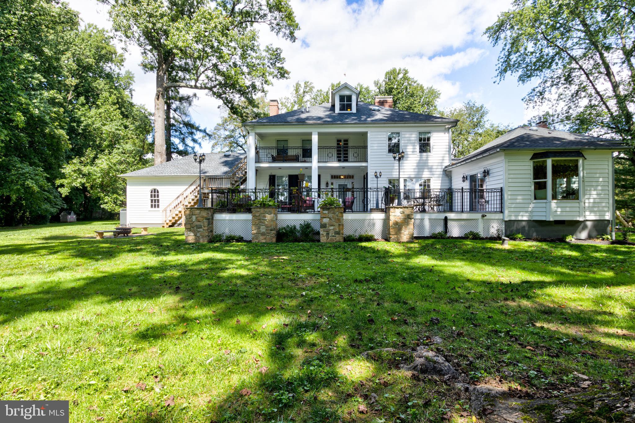 ROCHELLE MEADOWS - Residential