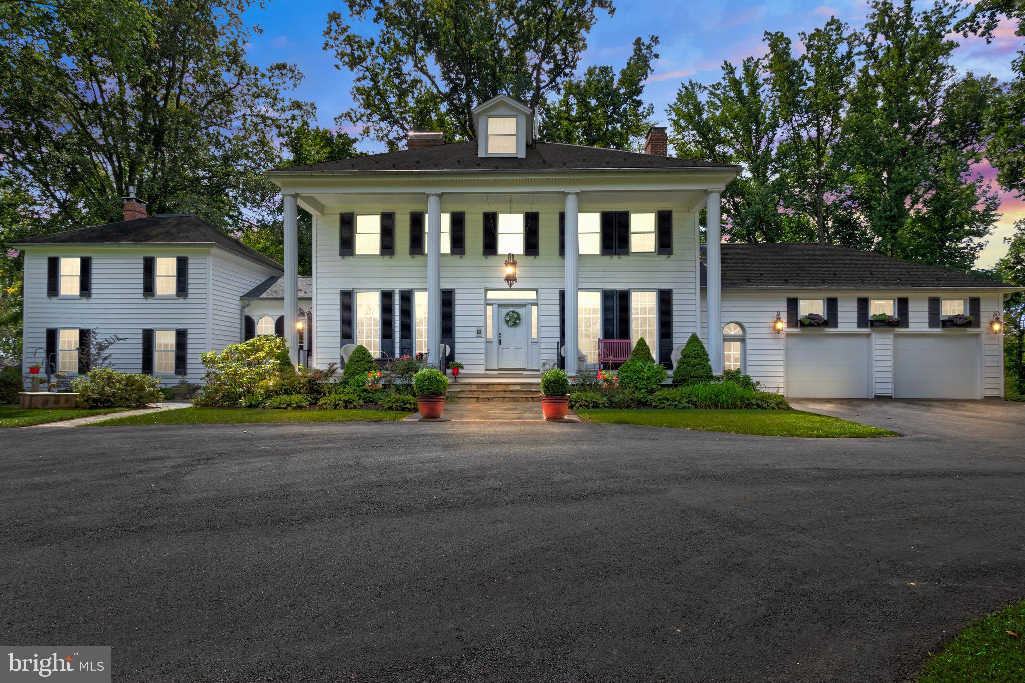 ROCHELLE MEADOWS - Residential