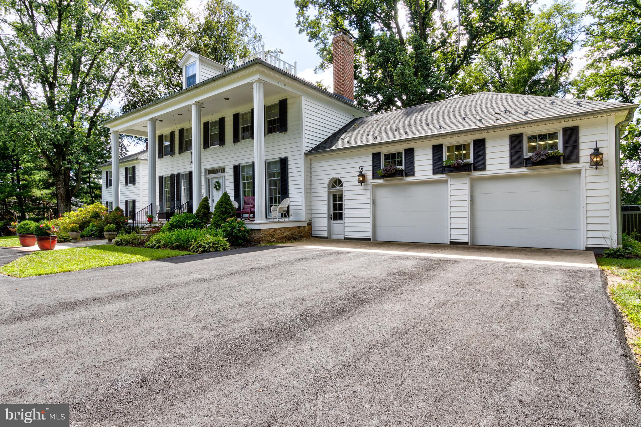 ROCHELLE MEADOWS - Residential