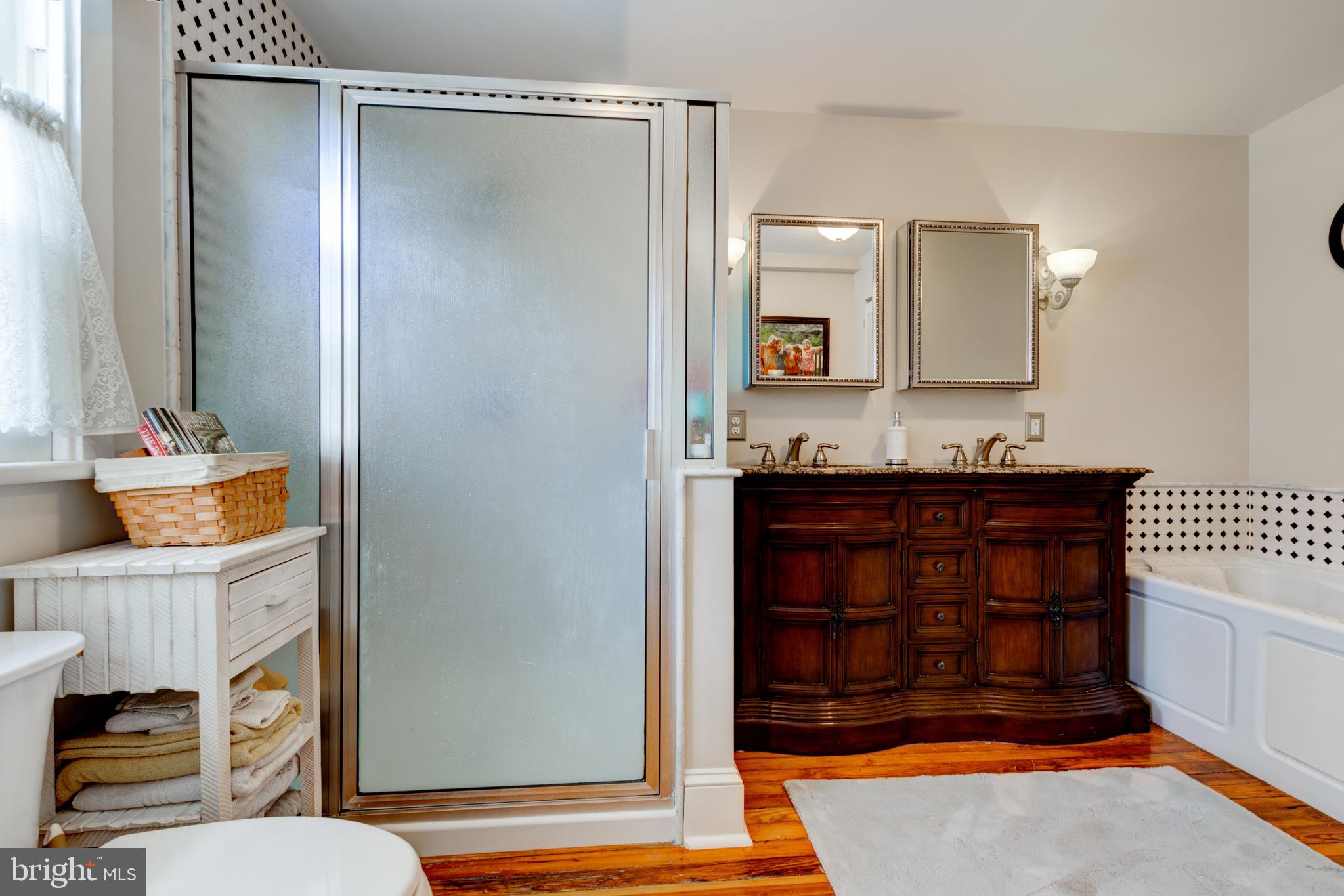 ROCHELLE MEADOWS - Residential