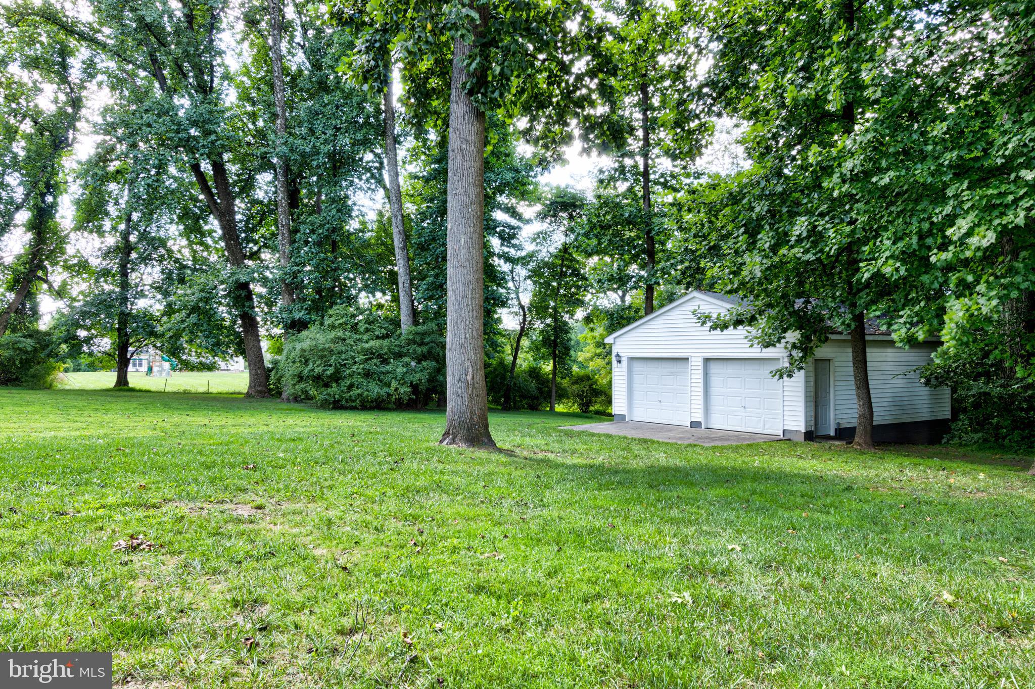 ROCHELLE MEADOWS - Residential