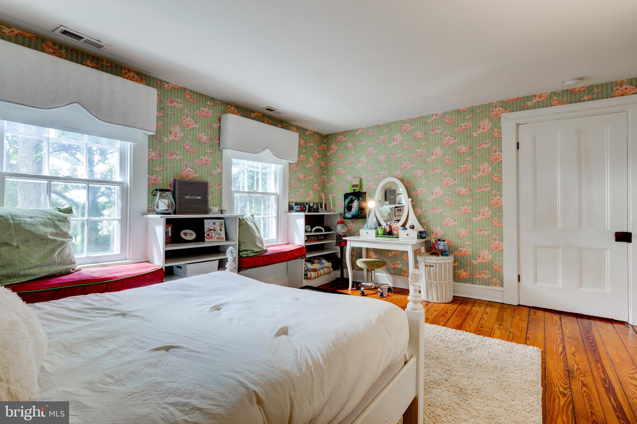 ROCHELLE MEADOWS - Residential