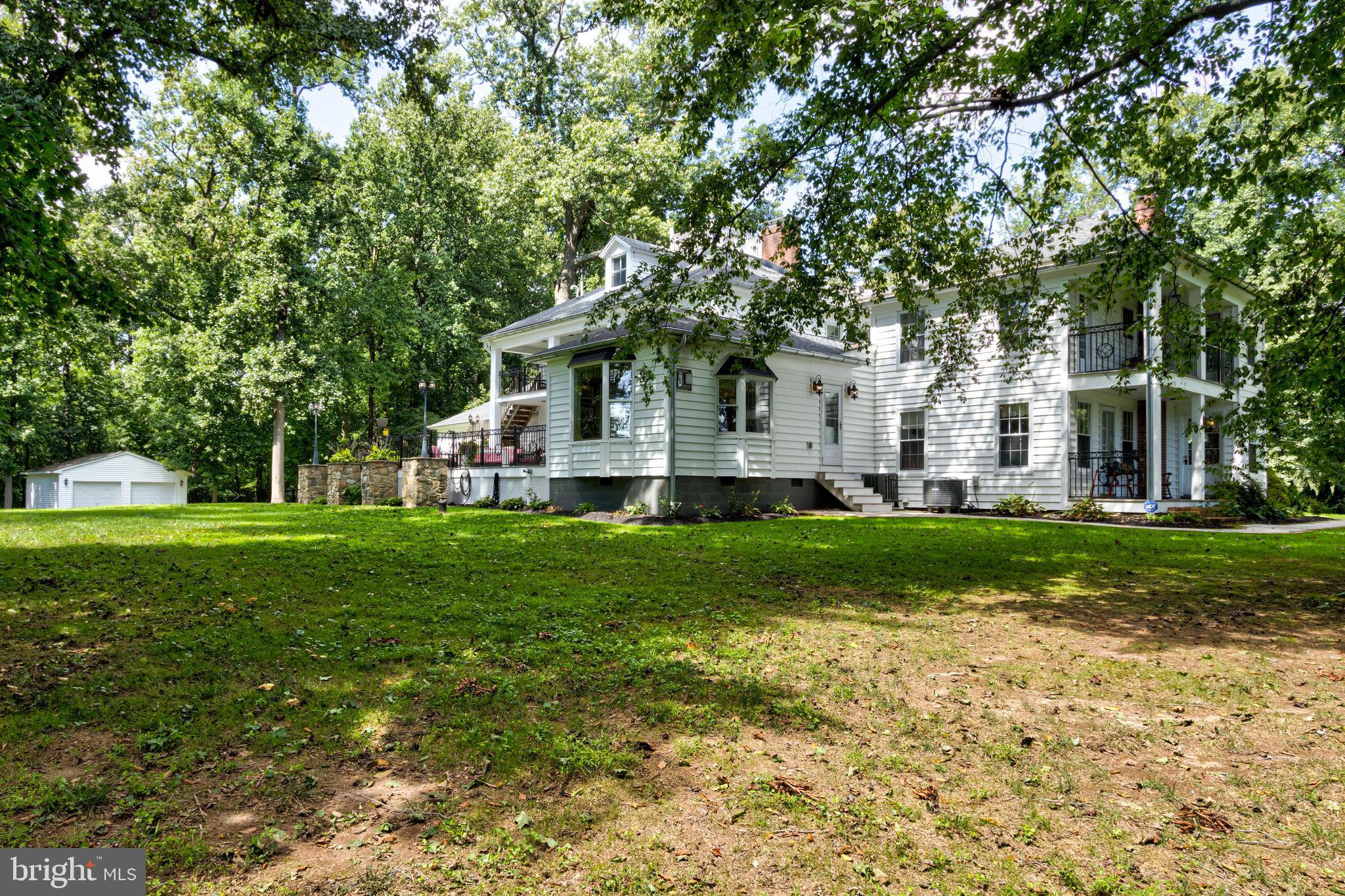 ROCHELLE MEADOWS - Residential