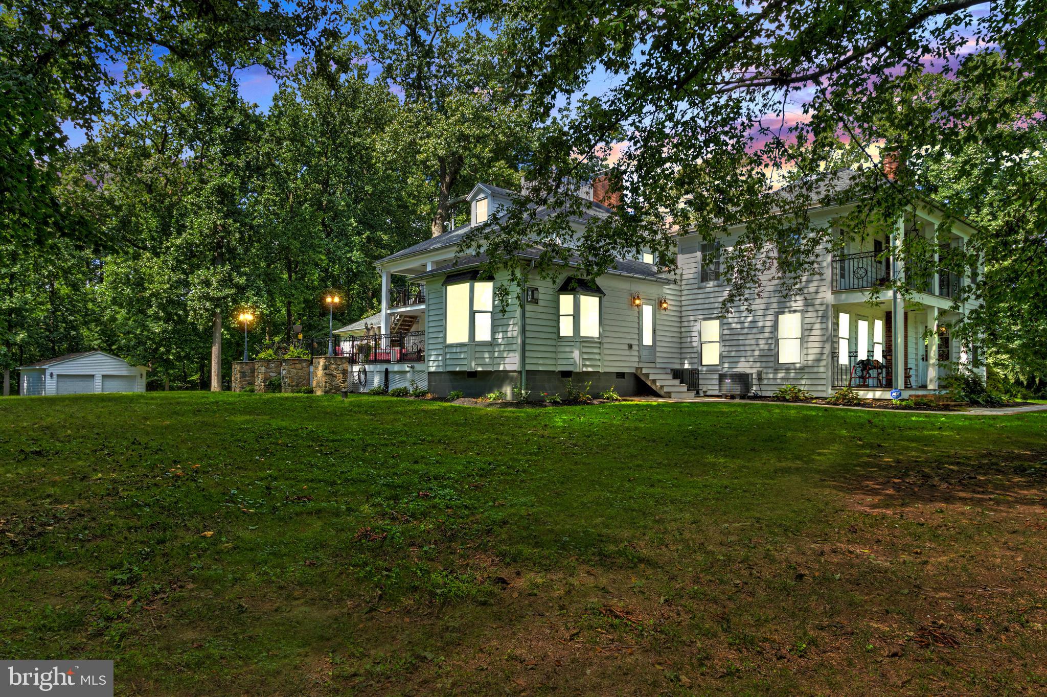 ROCHELLE MEADOWS - Residential