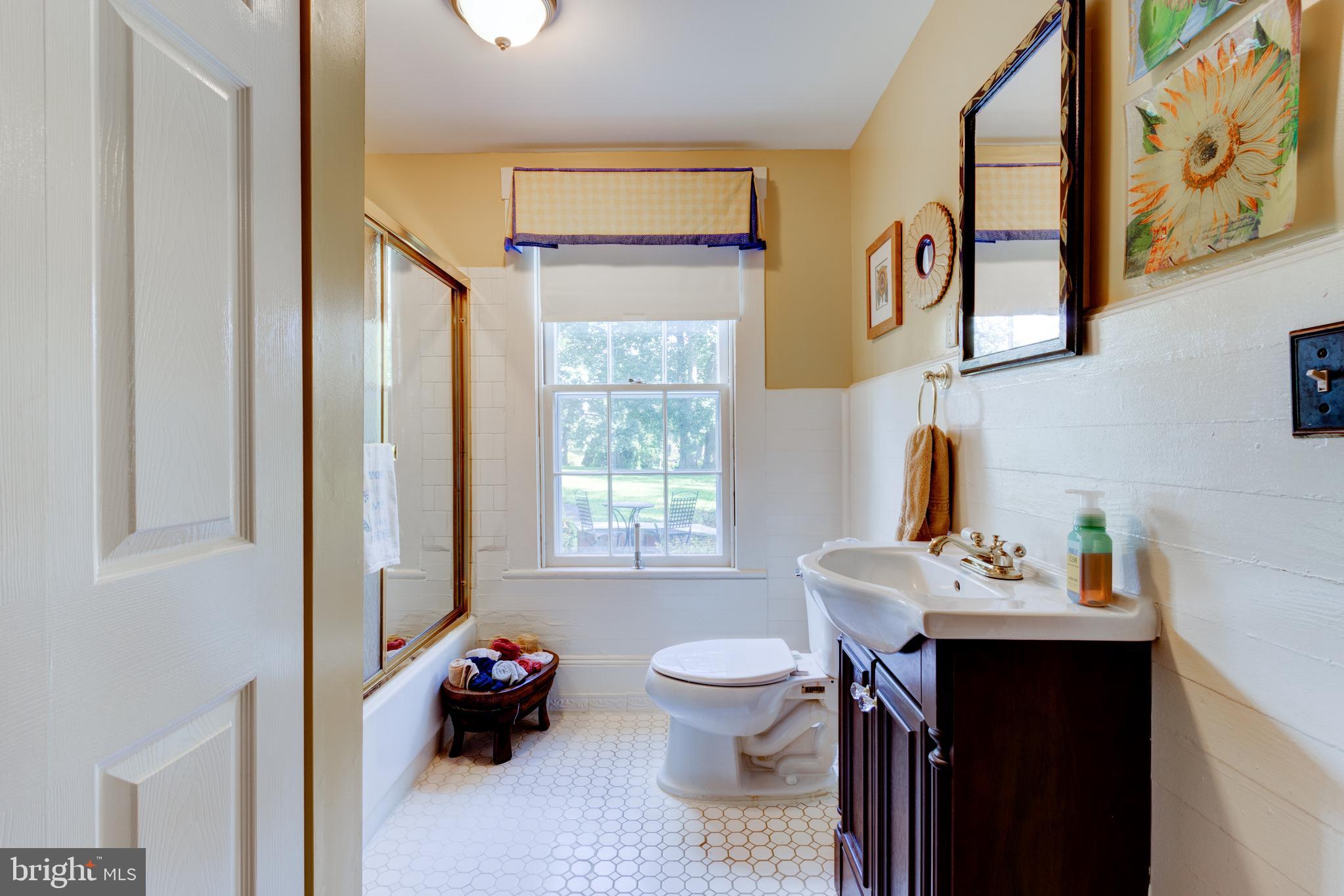 ROCHELLE MEADOWS - Residential