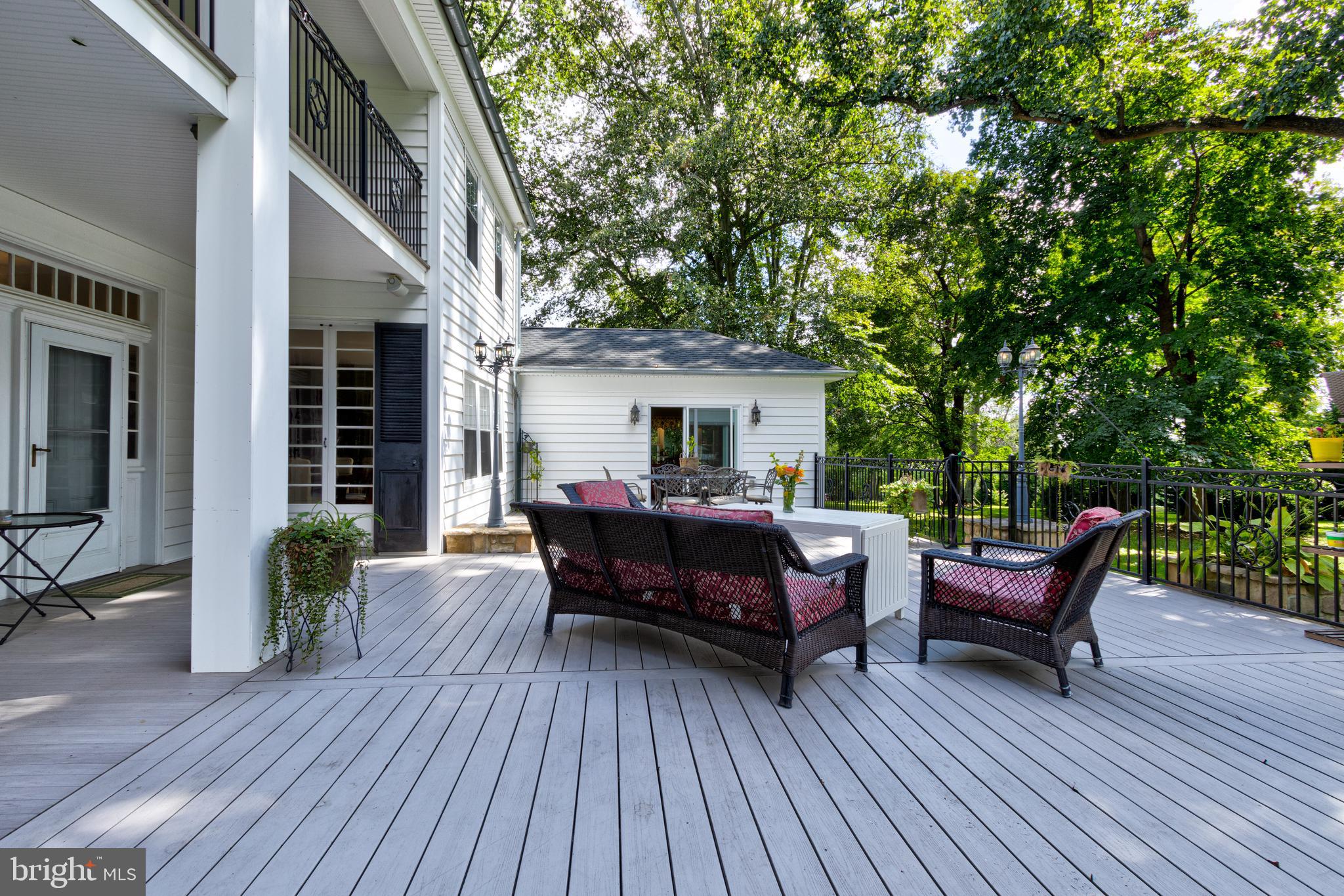 ROCHELLE MEADOWS - Residential