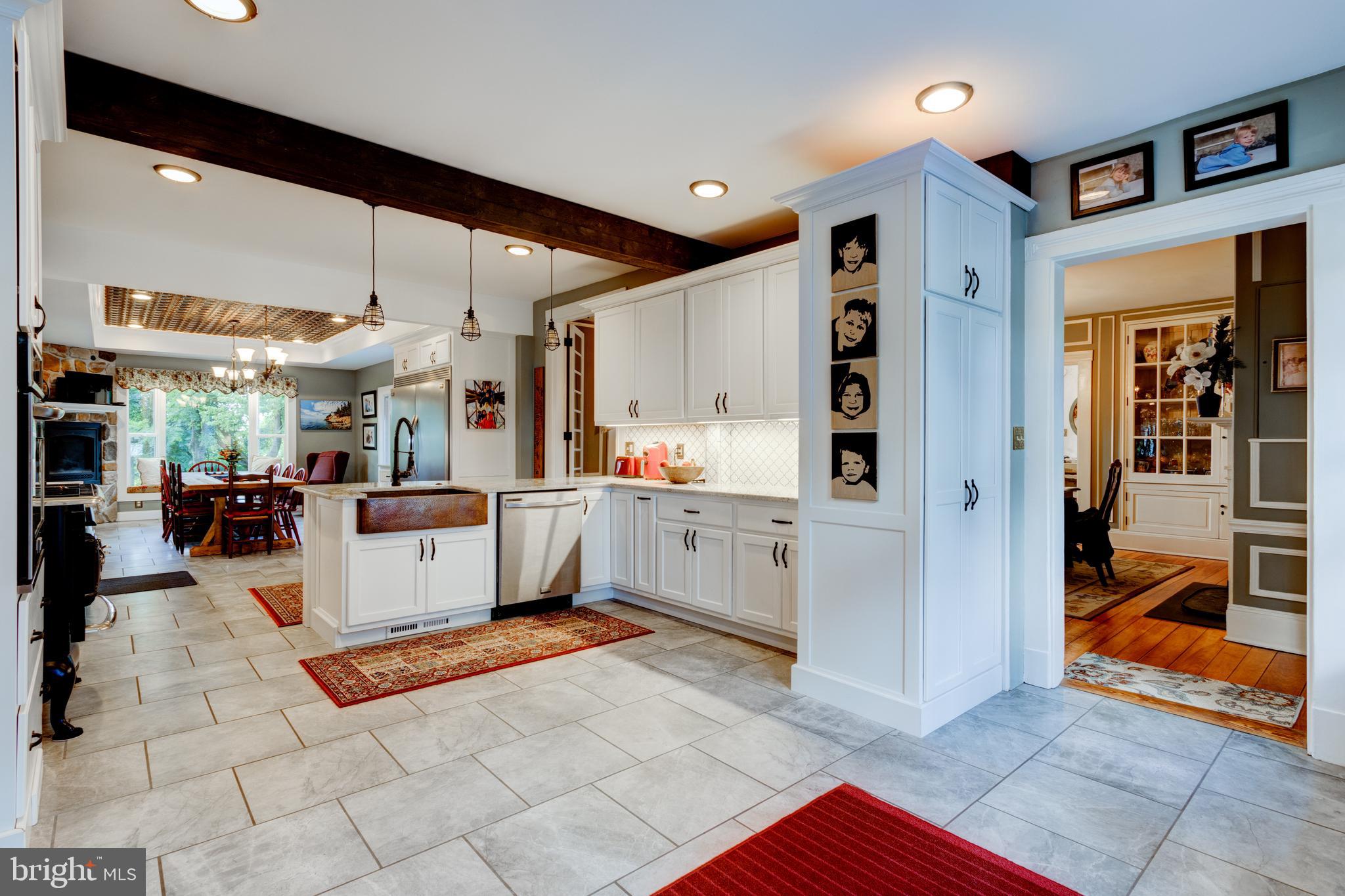 ROCHELLE MEADOWS - Residential