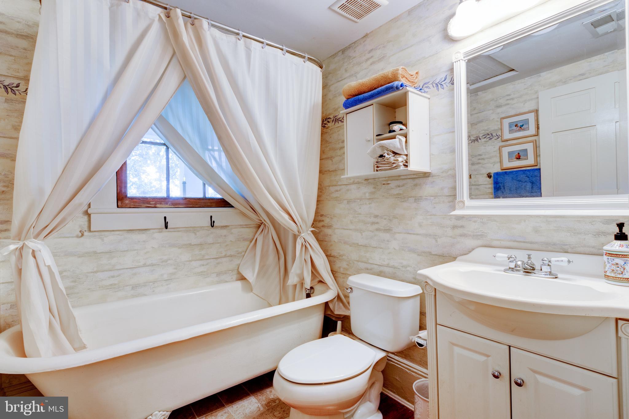 ROCHELLE MEADOWS - Residential