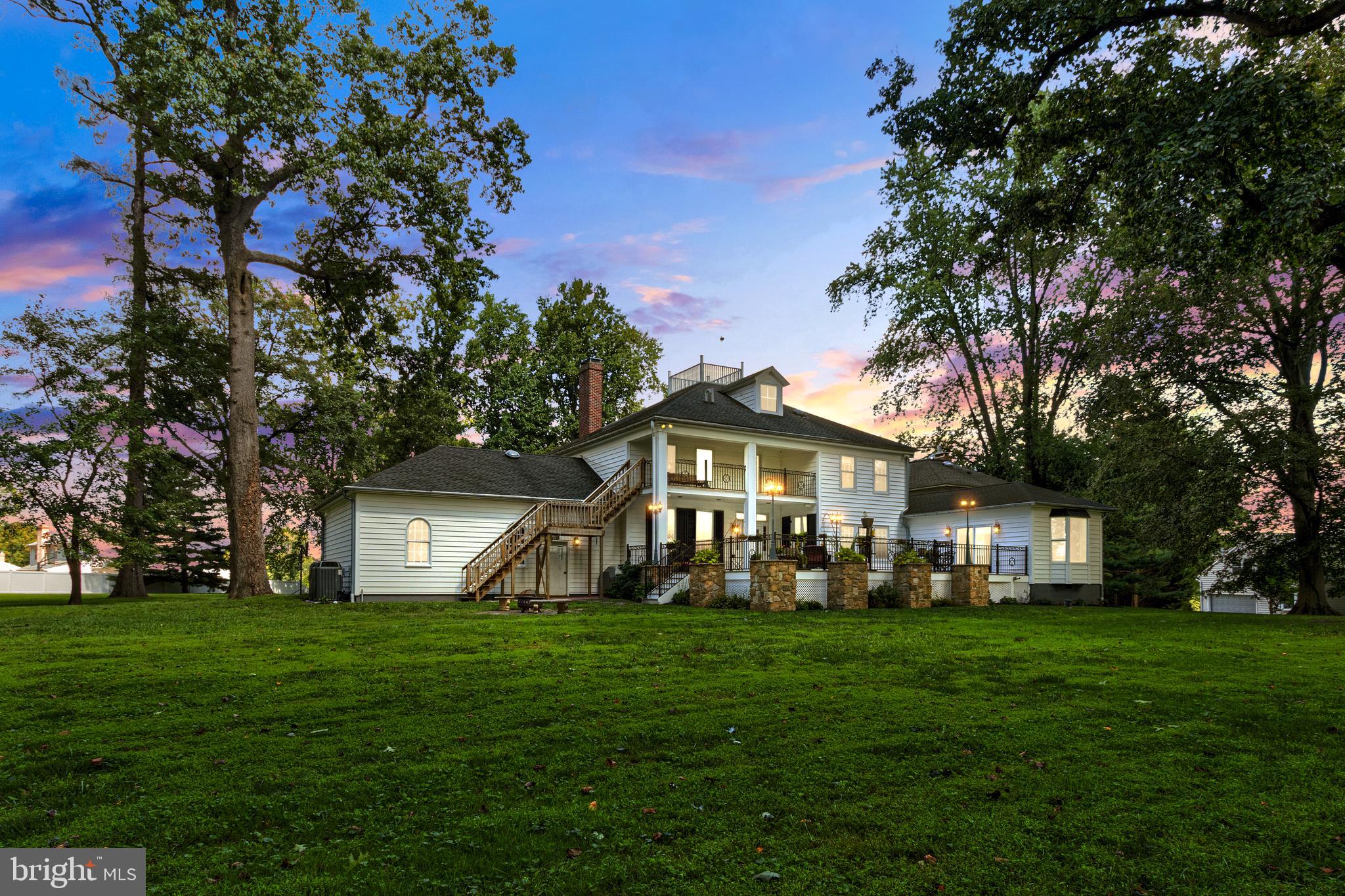 ROCHELLE MEADOWS - Residential