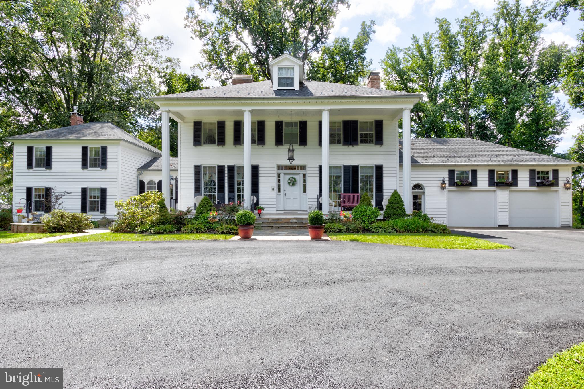 ROCHELLE MEADOWS - Residential