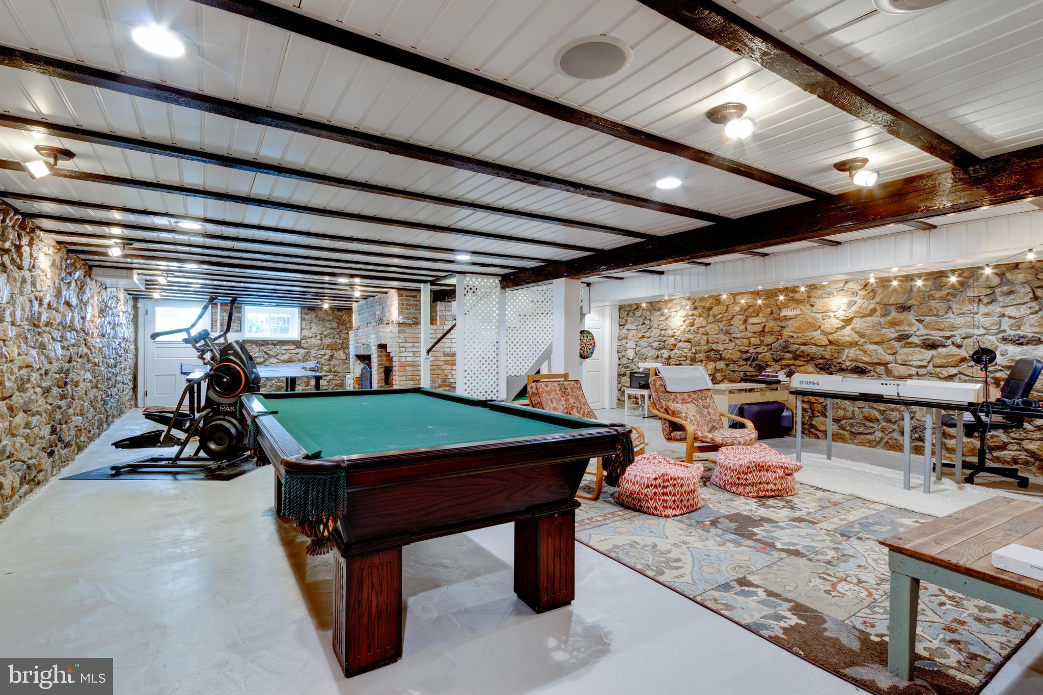 ROCHELLE MEADOWS - Residential