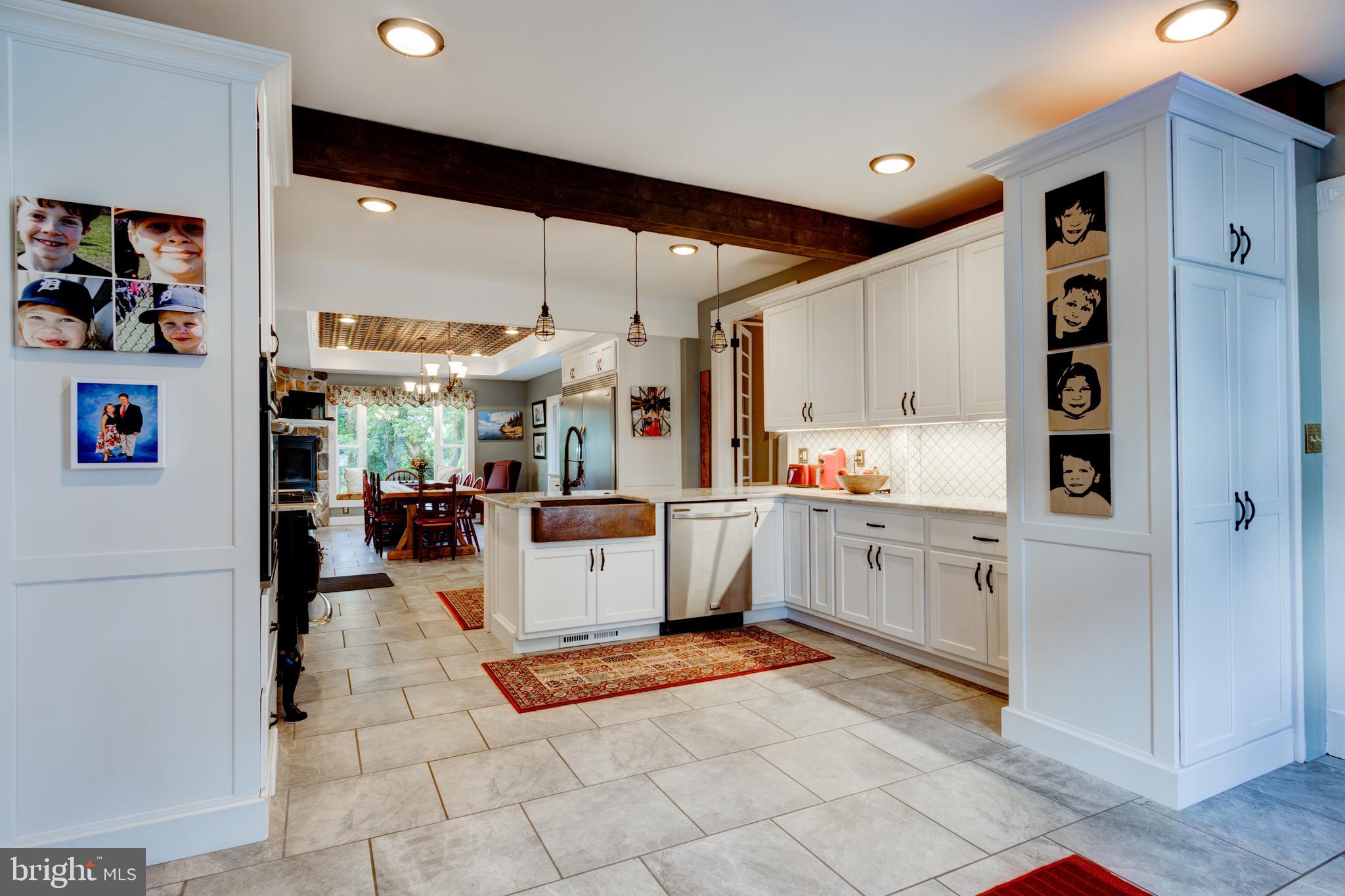 ROCHELLE MEADOWS - Residential