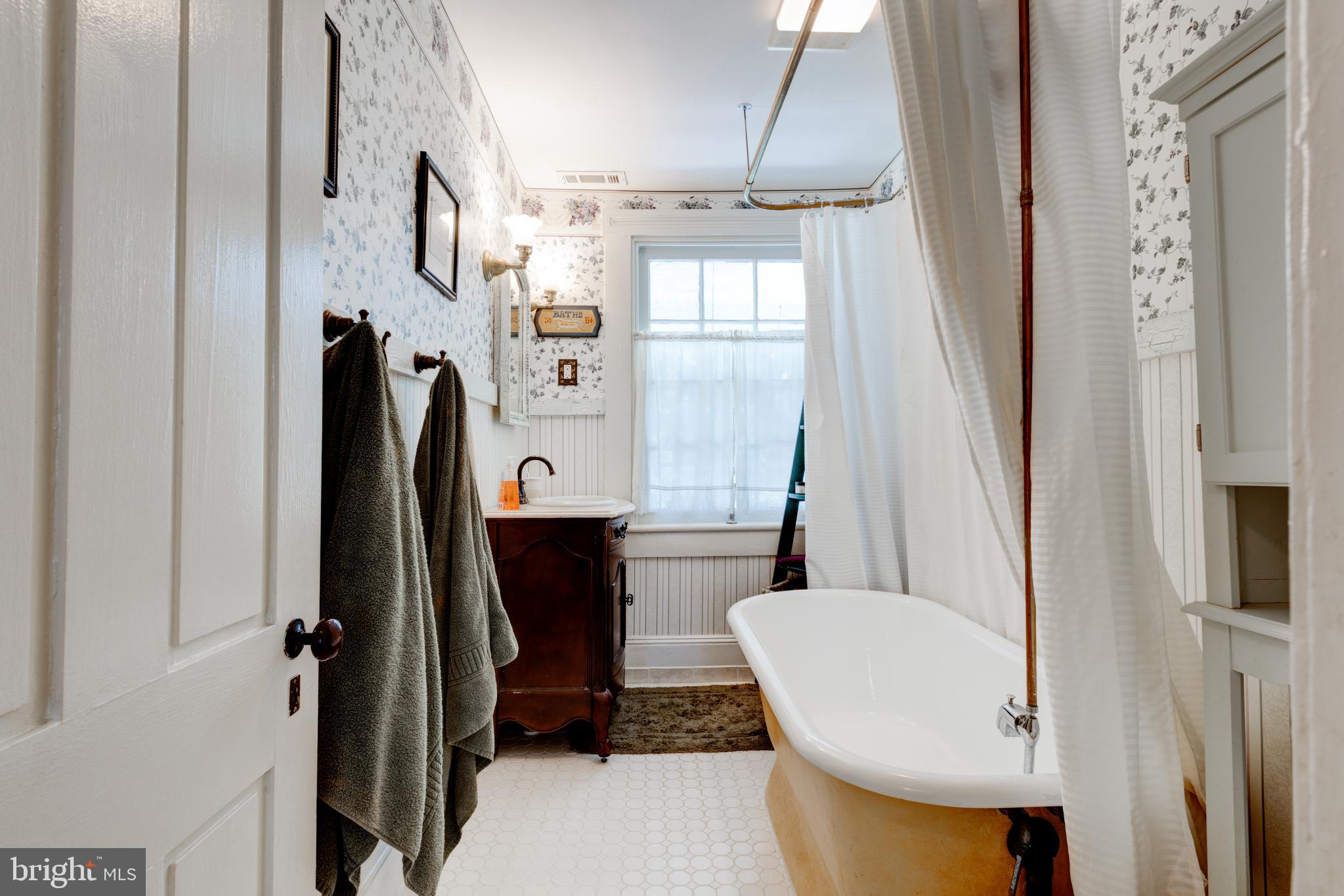 ROCHELLE MEADOWS - Residential