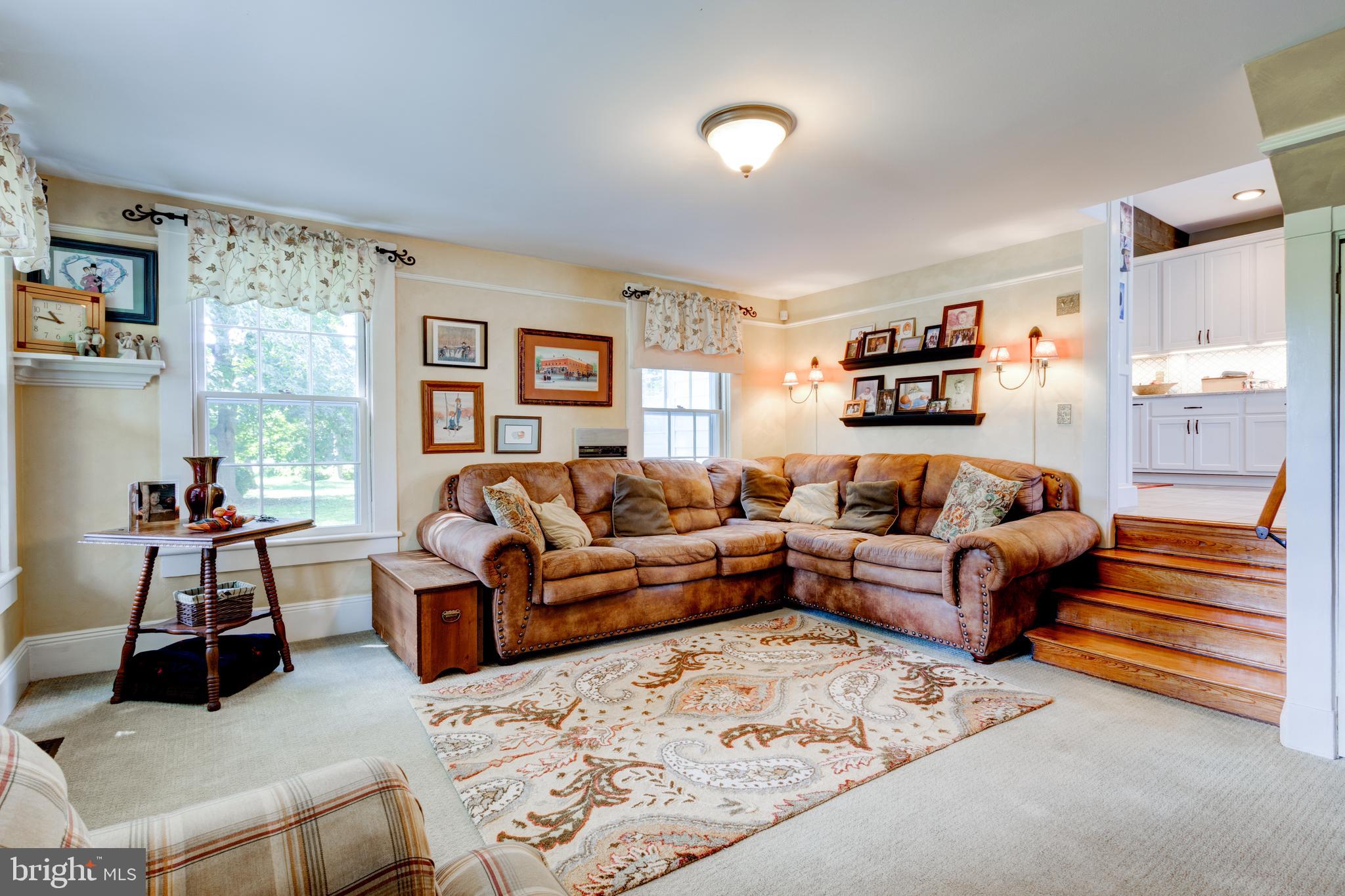 ROCHELLE MEADOWS - Residential