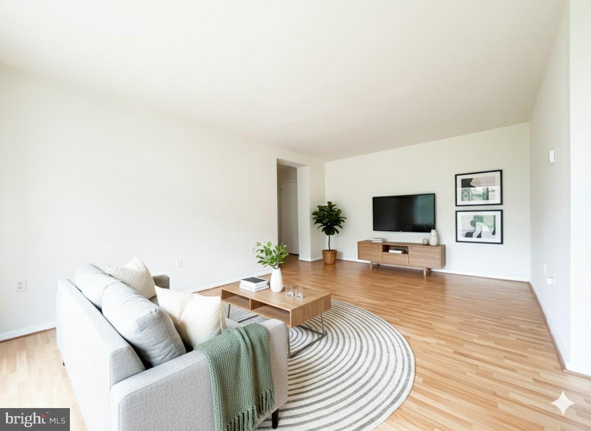 BRIARWOOD COURT - Residential Lease