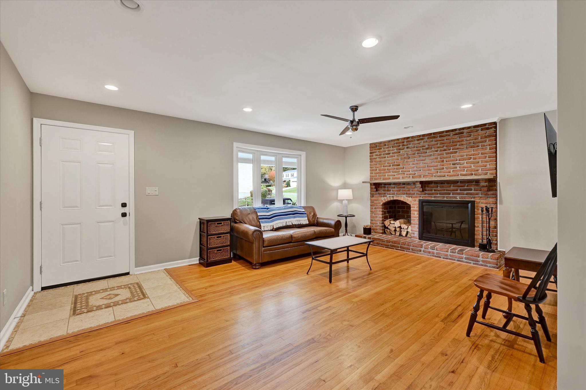 SPRINGDALE - Residential