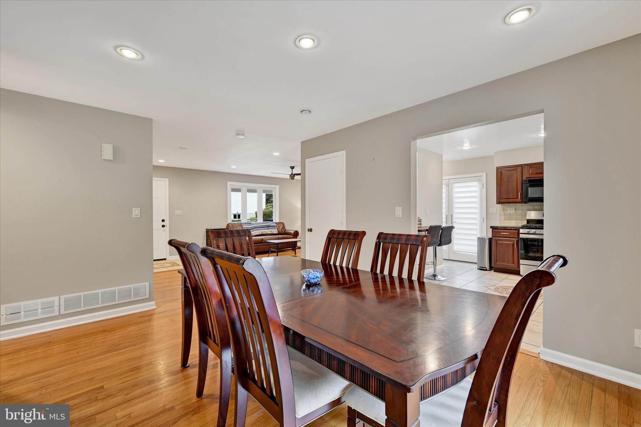 SPRINGDALE - Residential