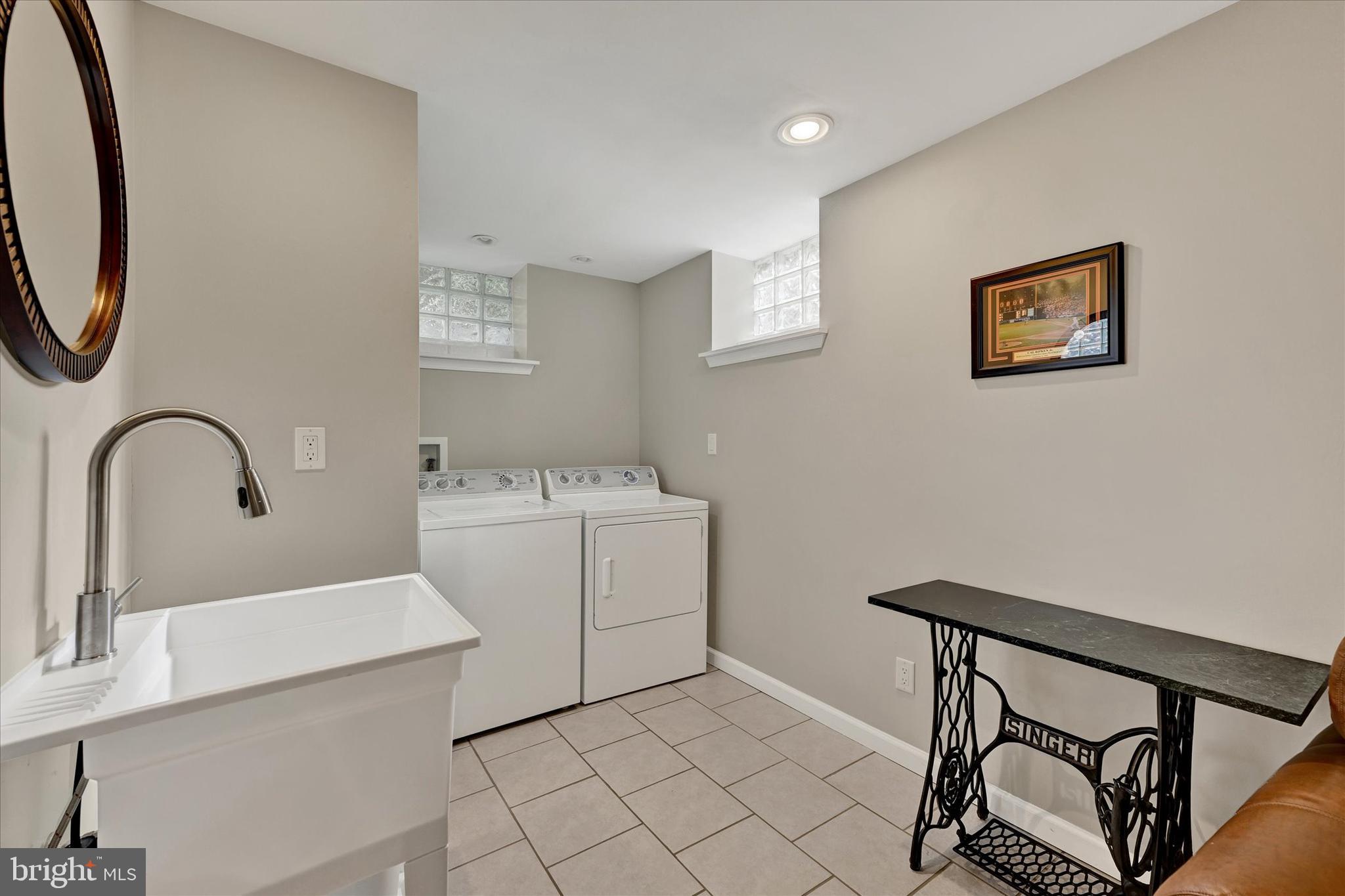 SPRINGDALE - Residential