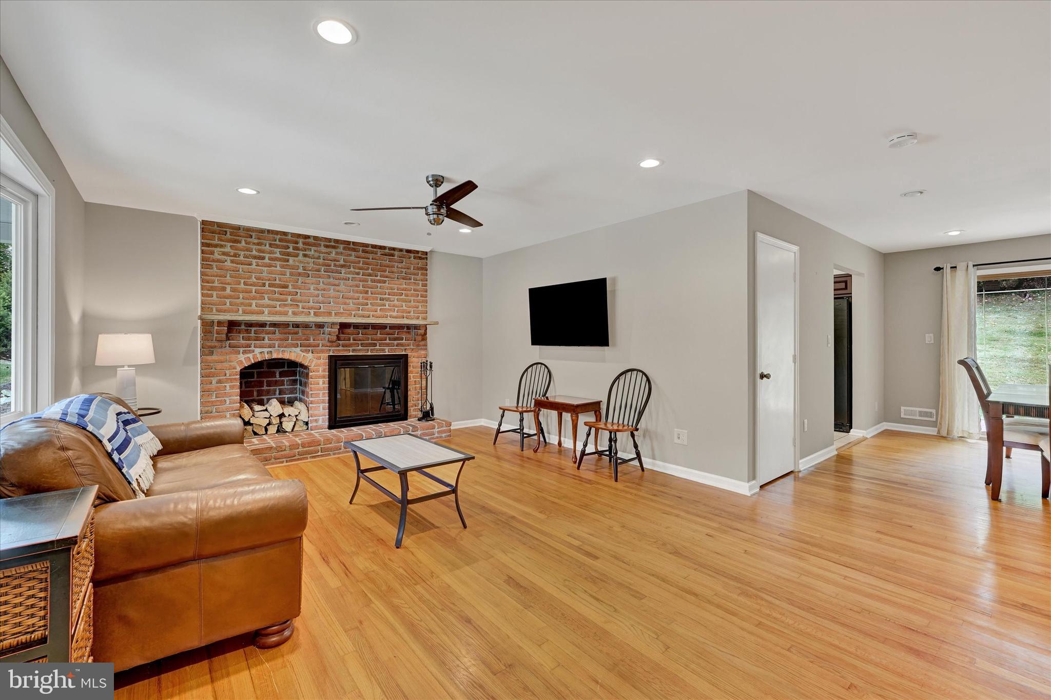 SPRINGDALE - Residential