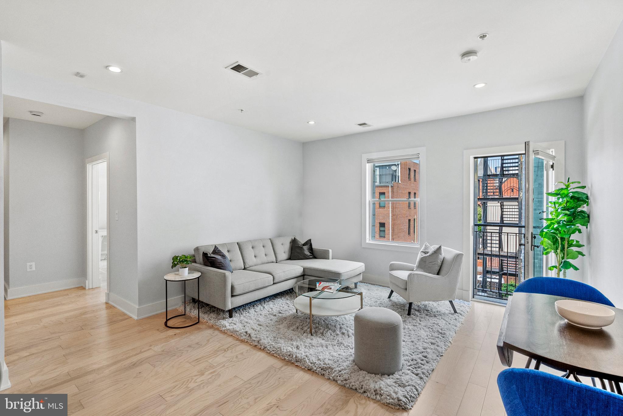 2101 11TH STREET NW 302