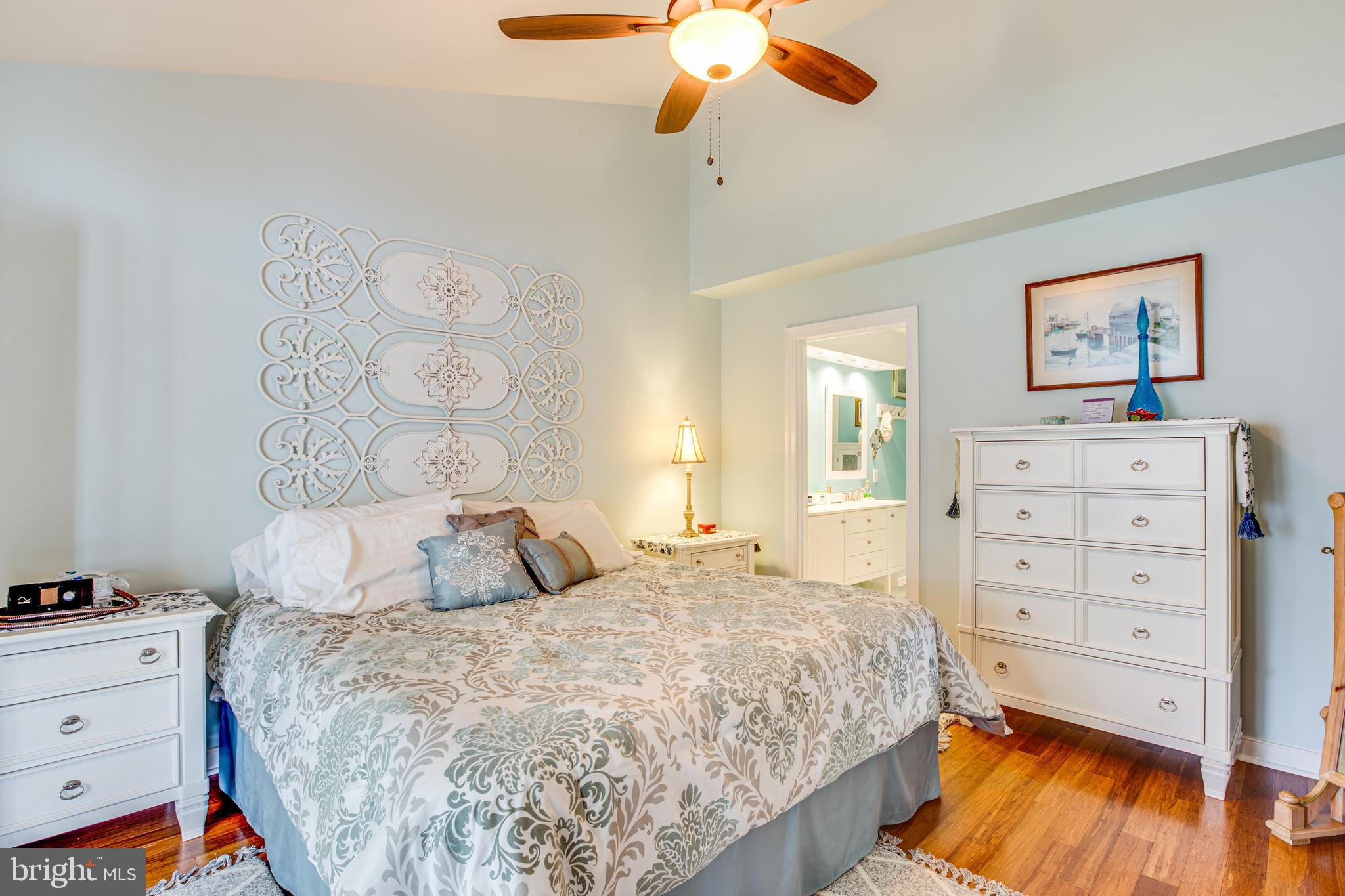 SUMMERLAKE - Residential