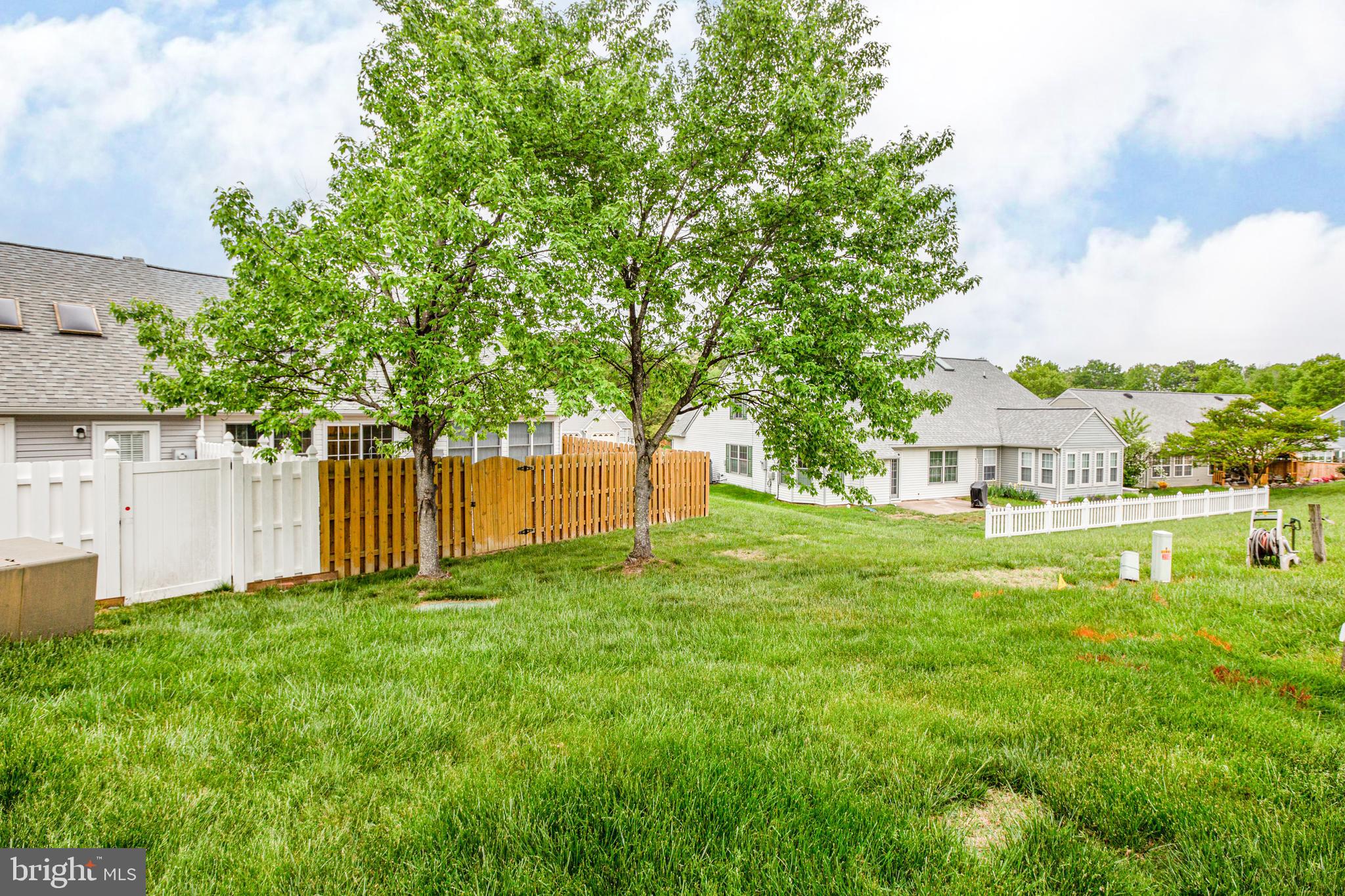 SUMMERLAKE - Residential