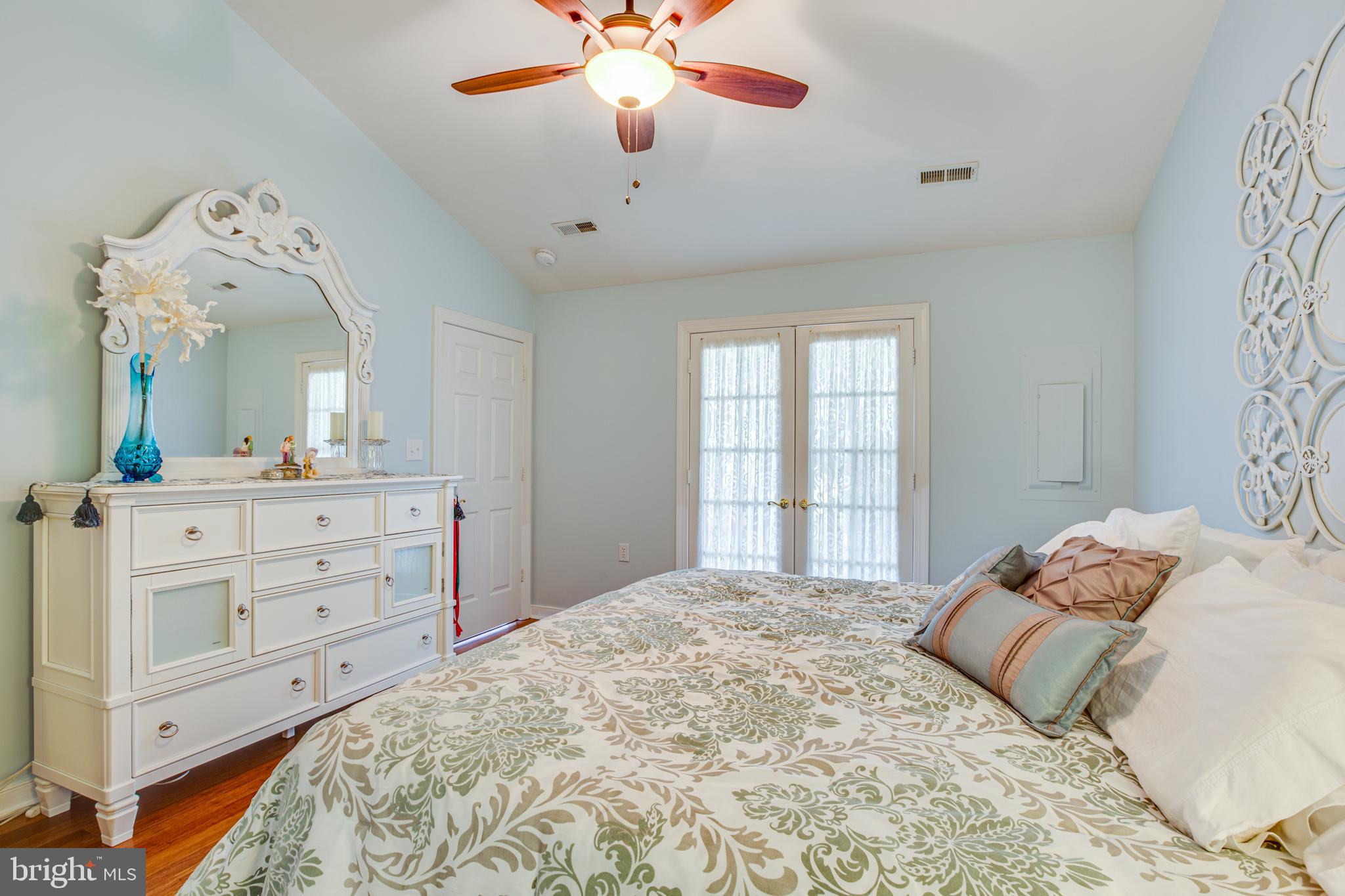 SUMMERLAKE - Residential