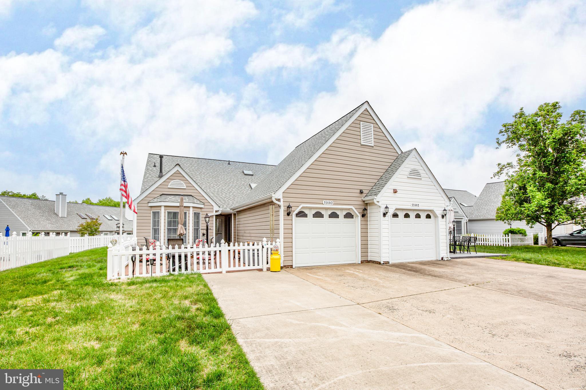 SUMMERLAKE - Residential