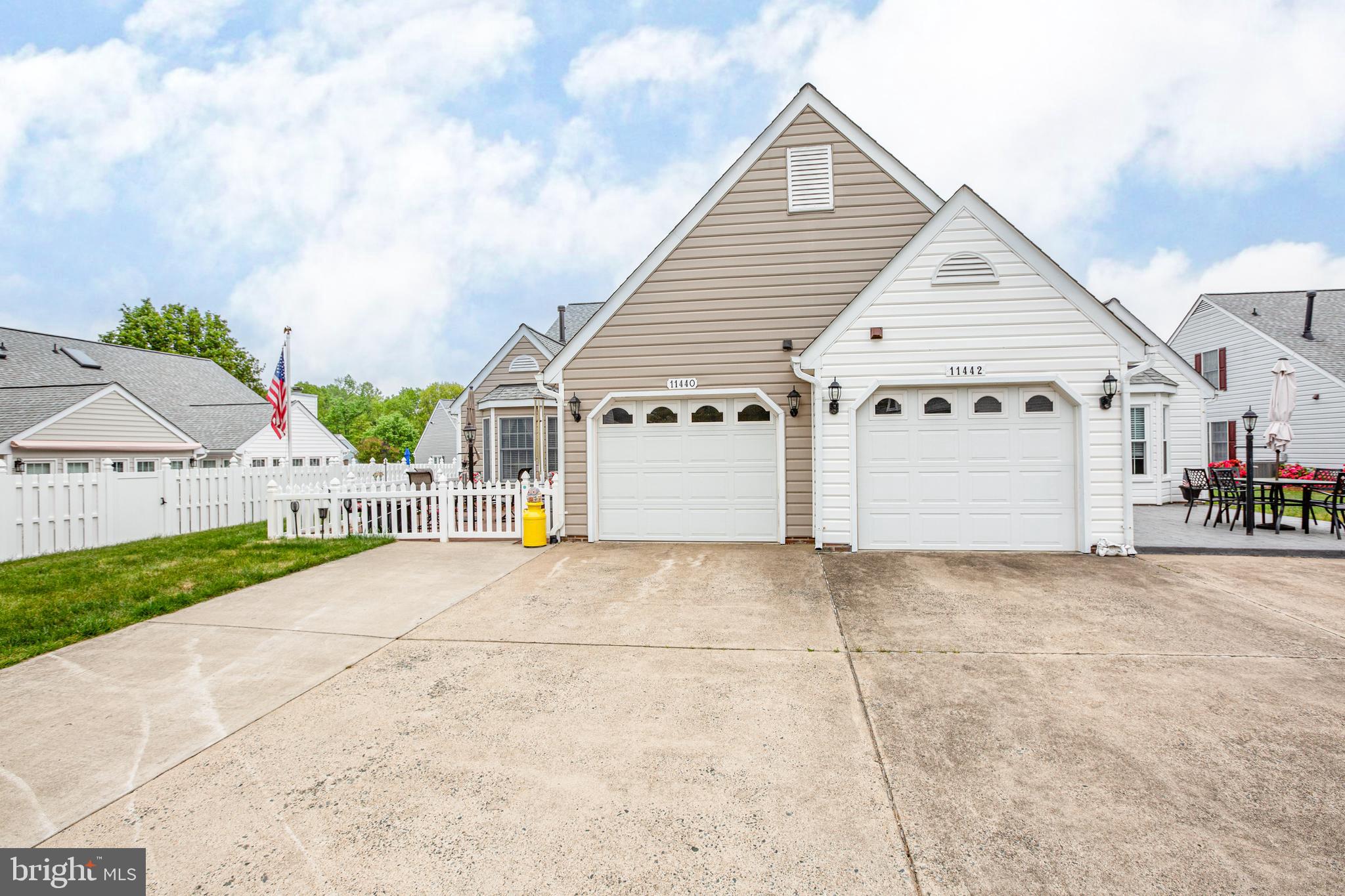 SUMMERLAKE - Residential