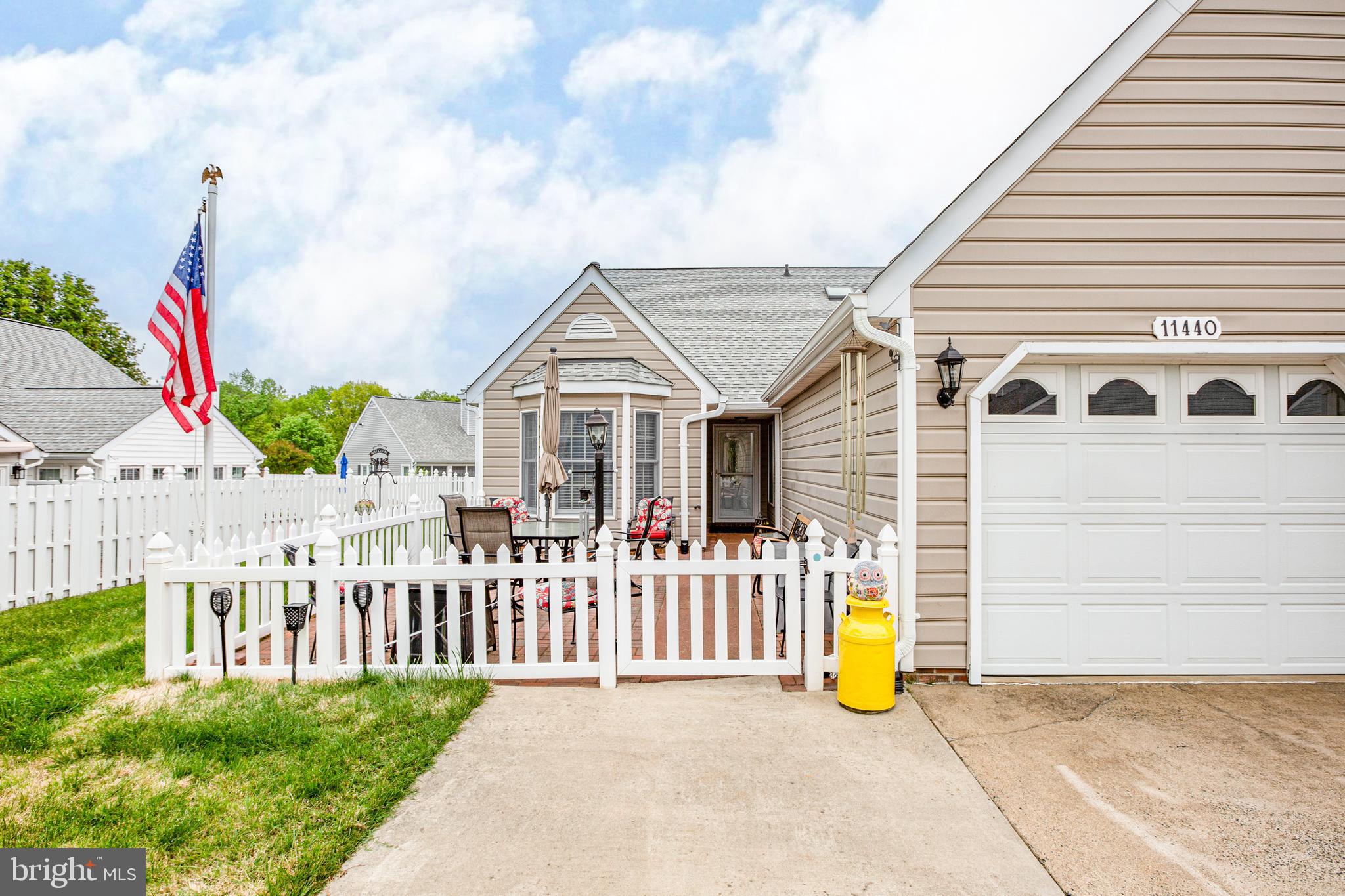 SUMMERLAKE - Residential