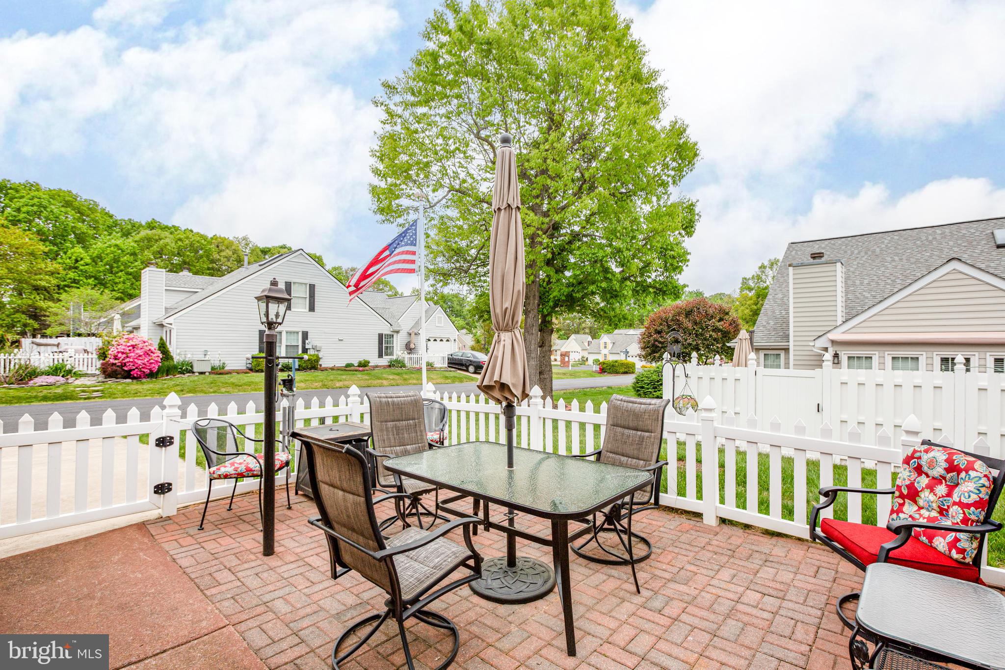 SUMMERLAKE - Residential