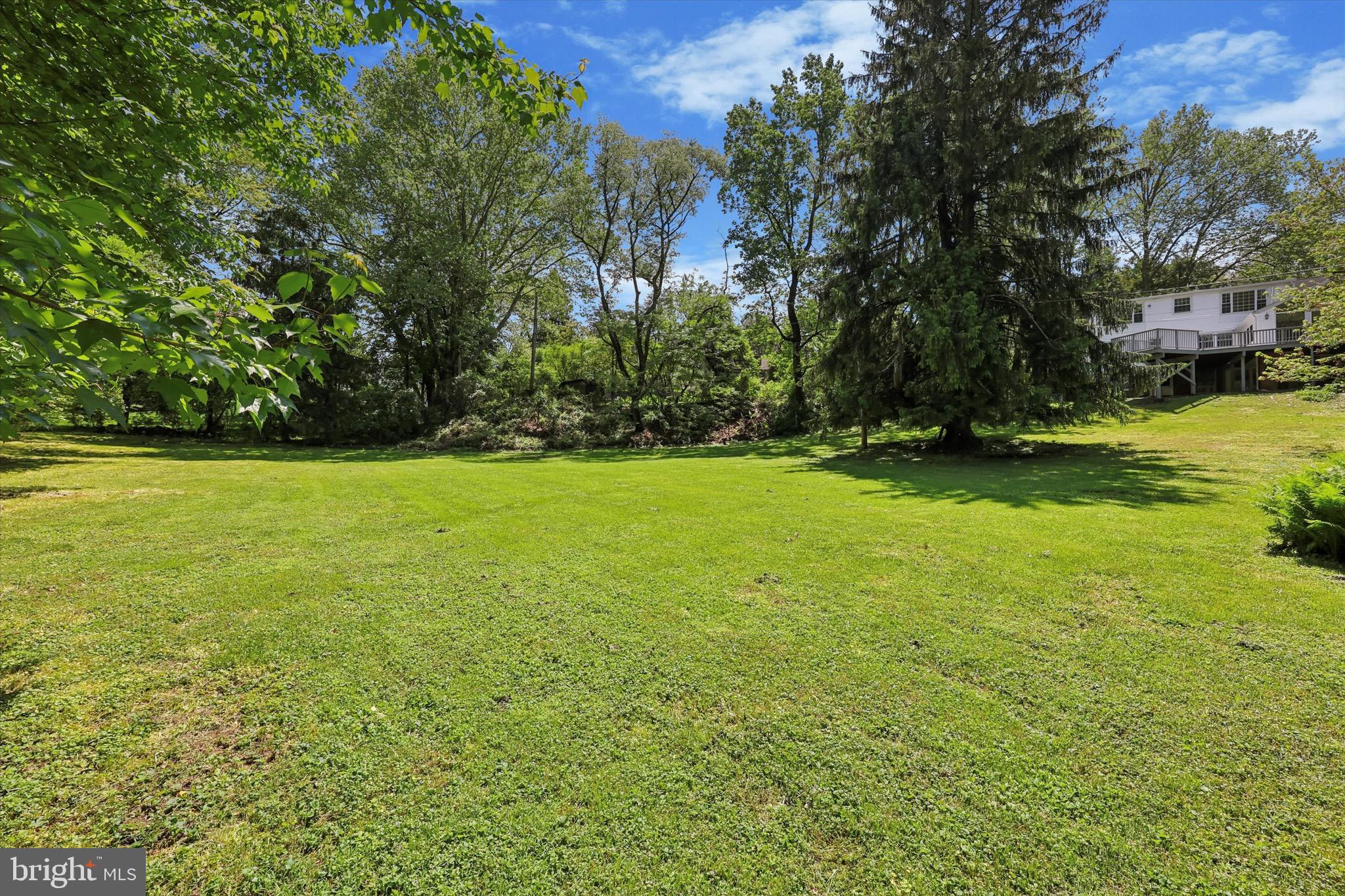 GLADWYNE - Residential